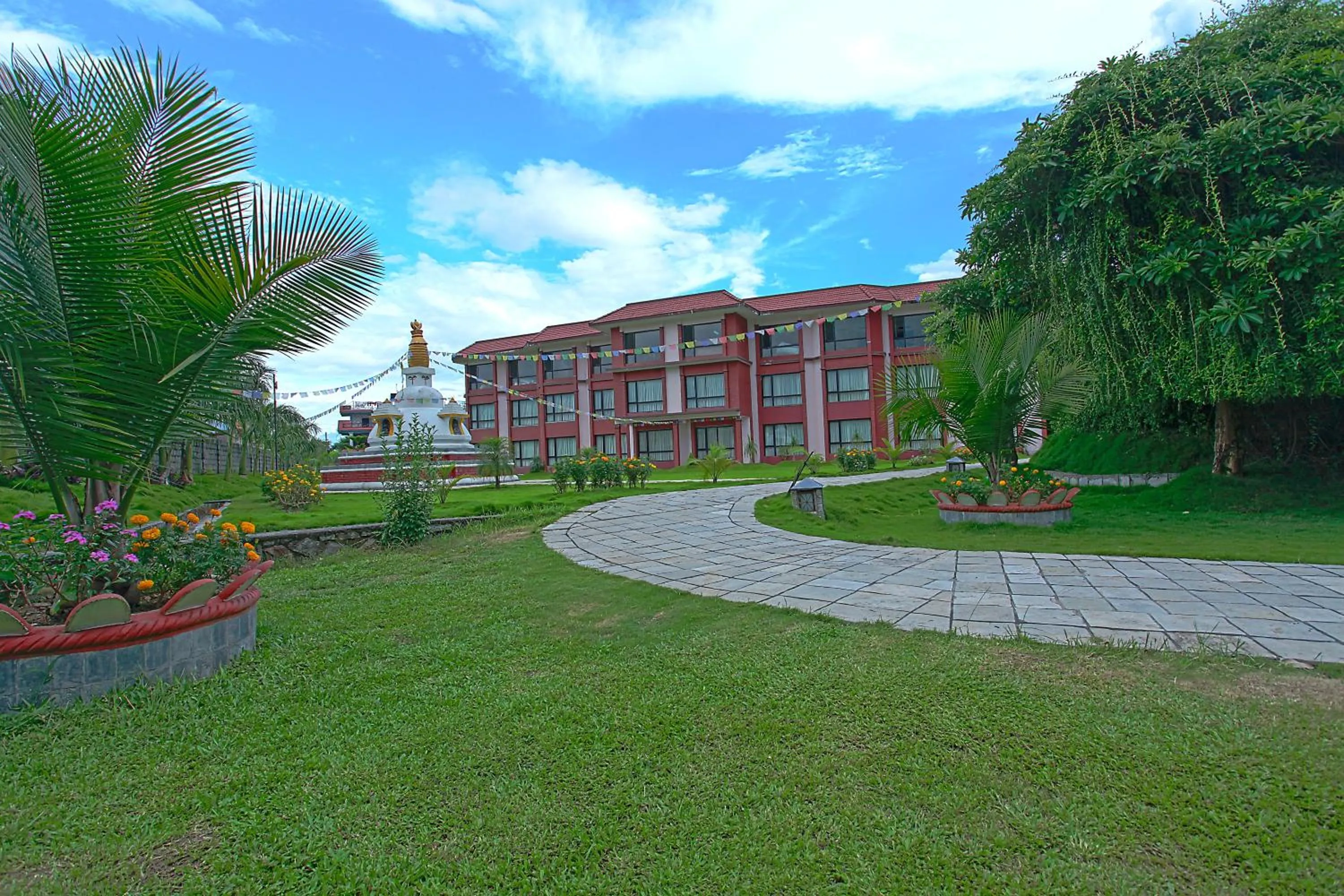 Garden in Hotel Pokhara Grande