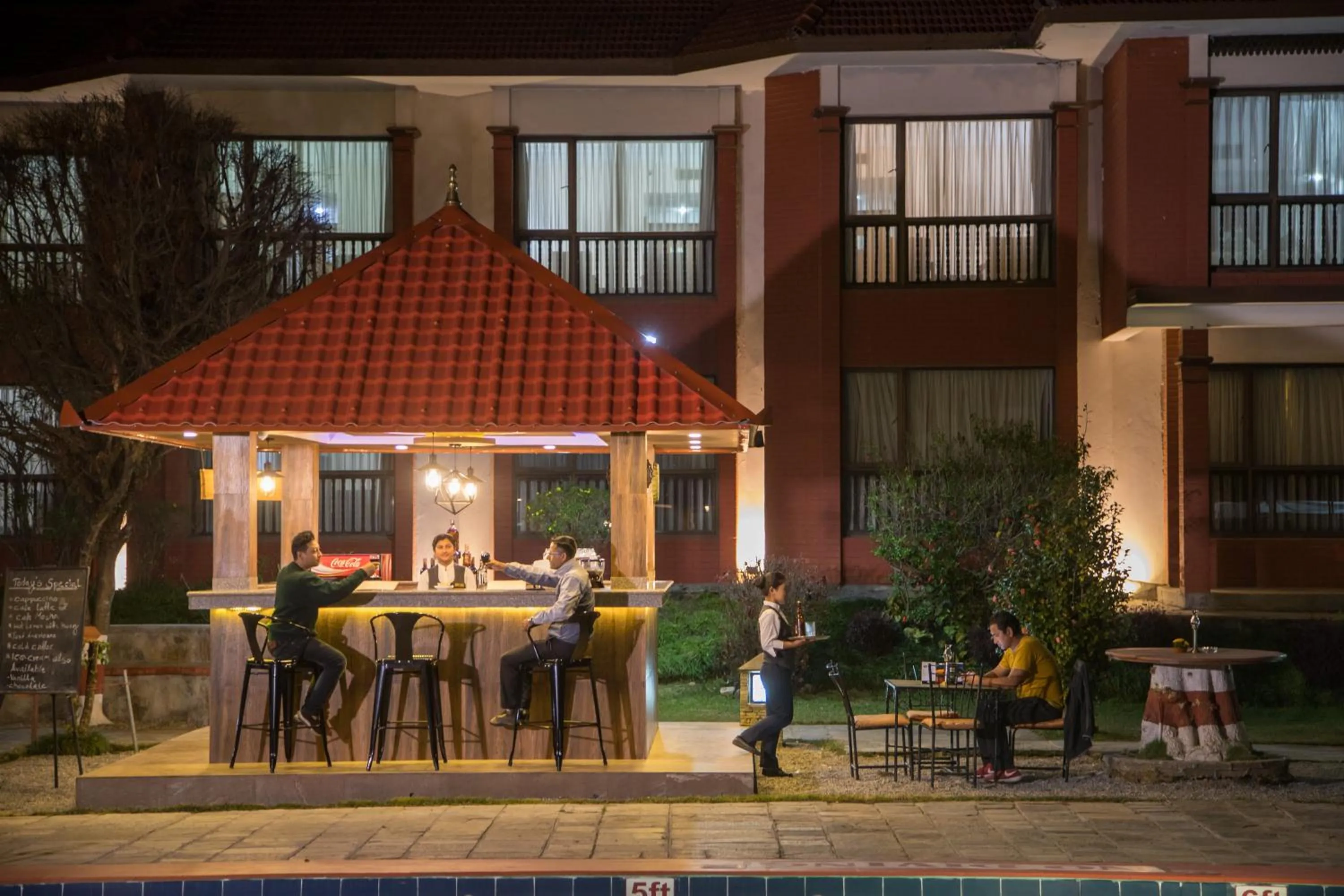 Restaurant/places to eat in Hotel Pokhara Grande