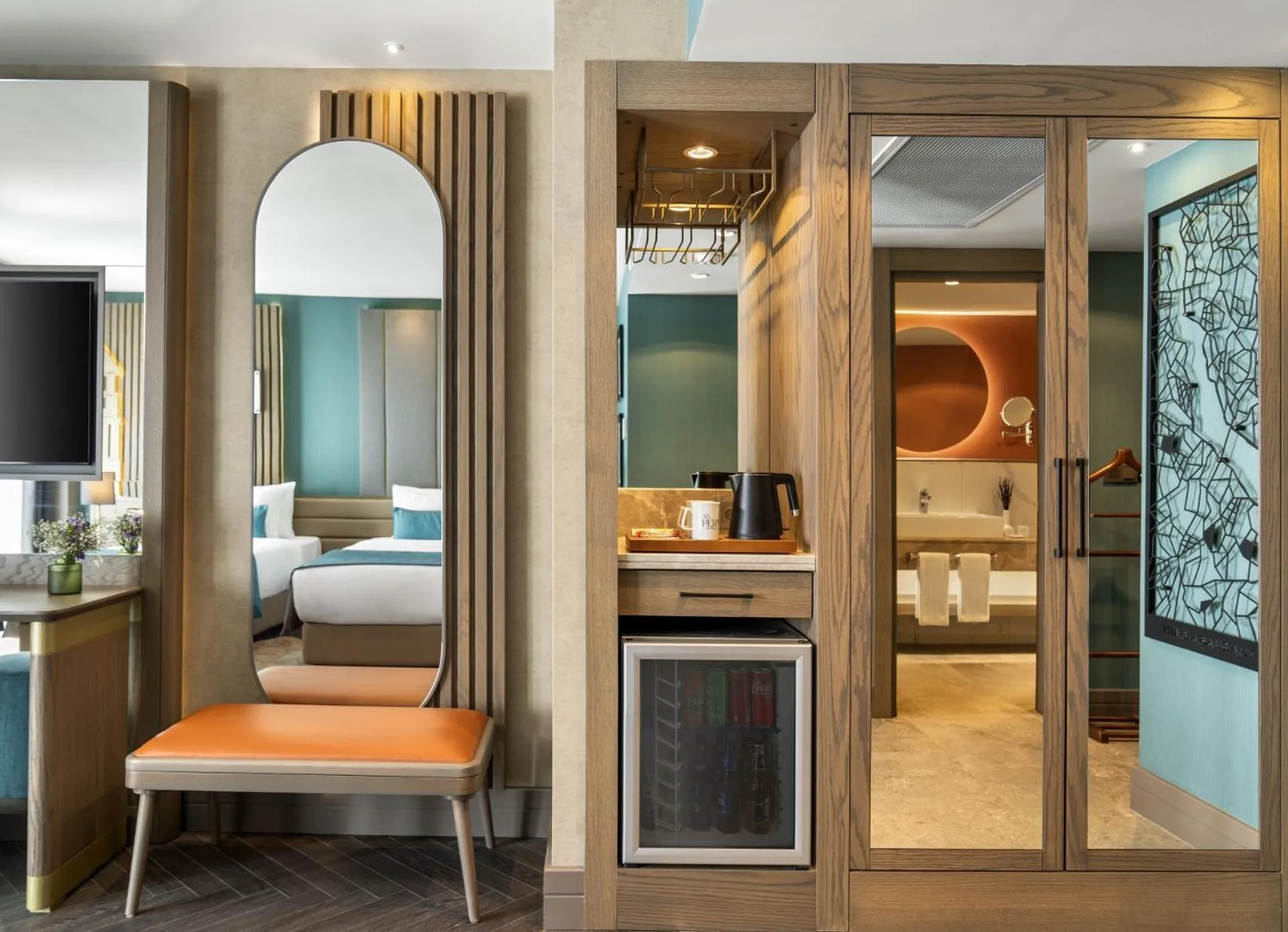 Coffee/tea facilities, Bed in Aspera Hotel Altunizade