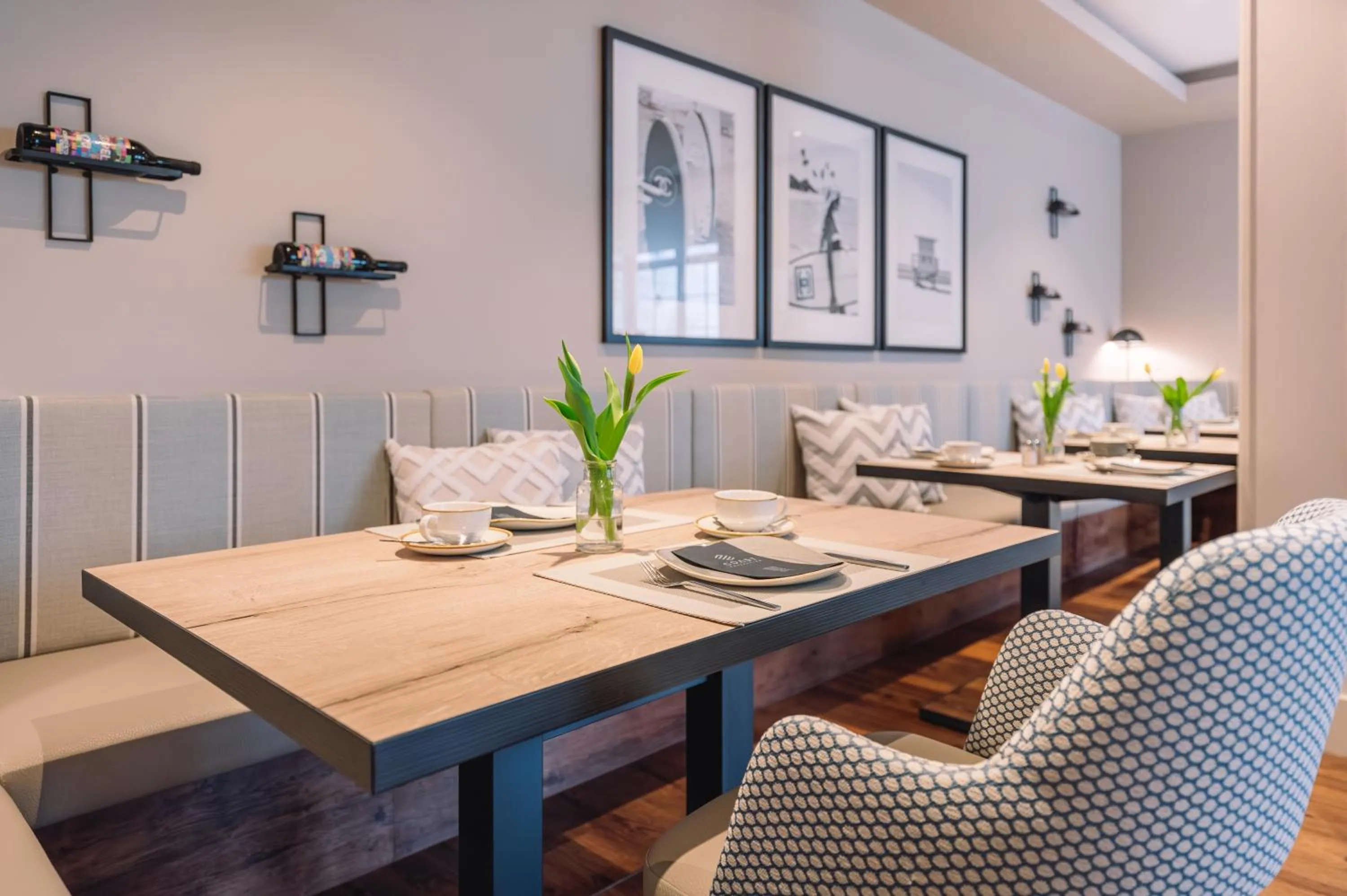 Dining area in Hotel Royal