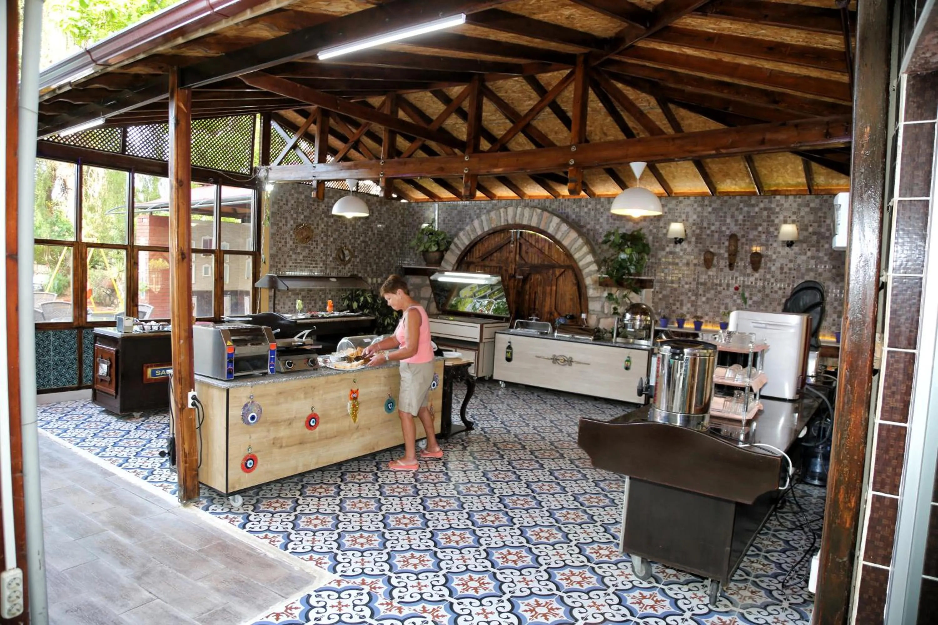 Restaurant/places to eat in Panormos Hotel