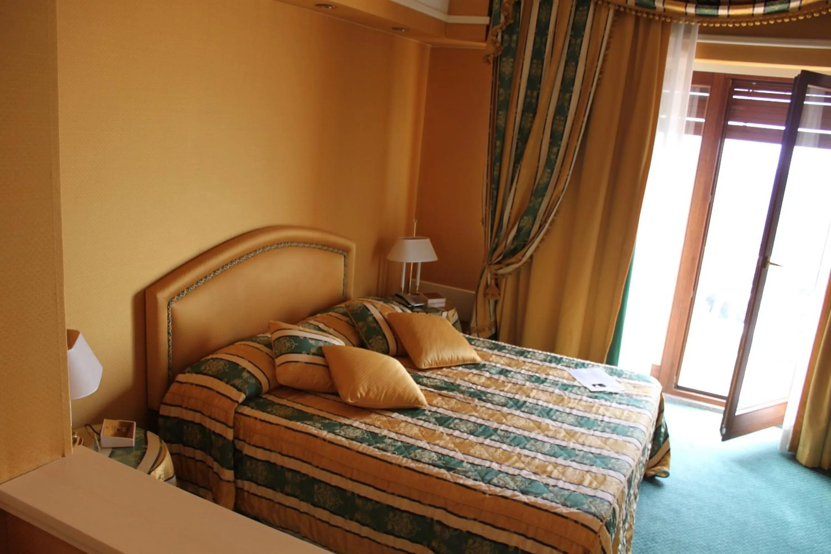 Day, Bed in 501 Hotel