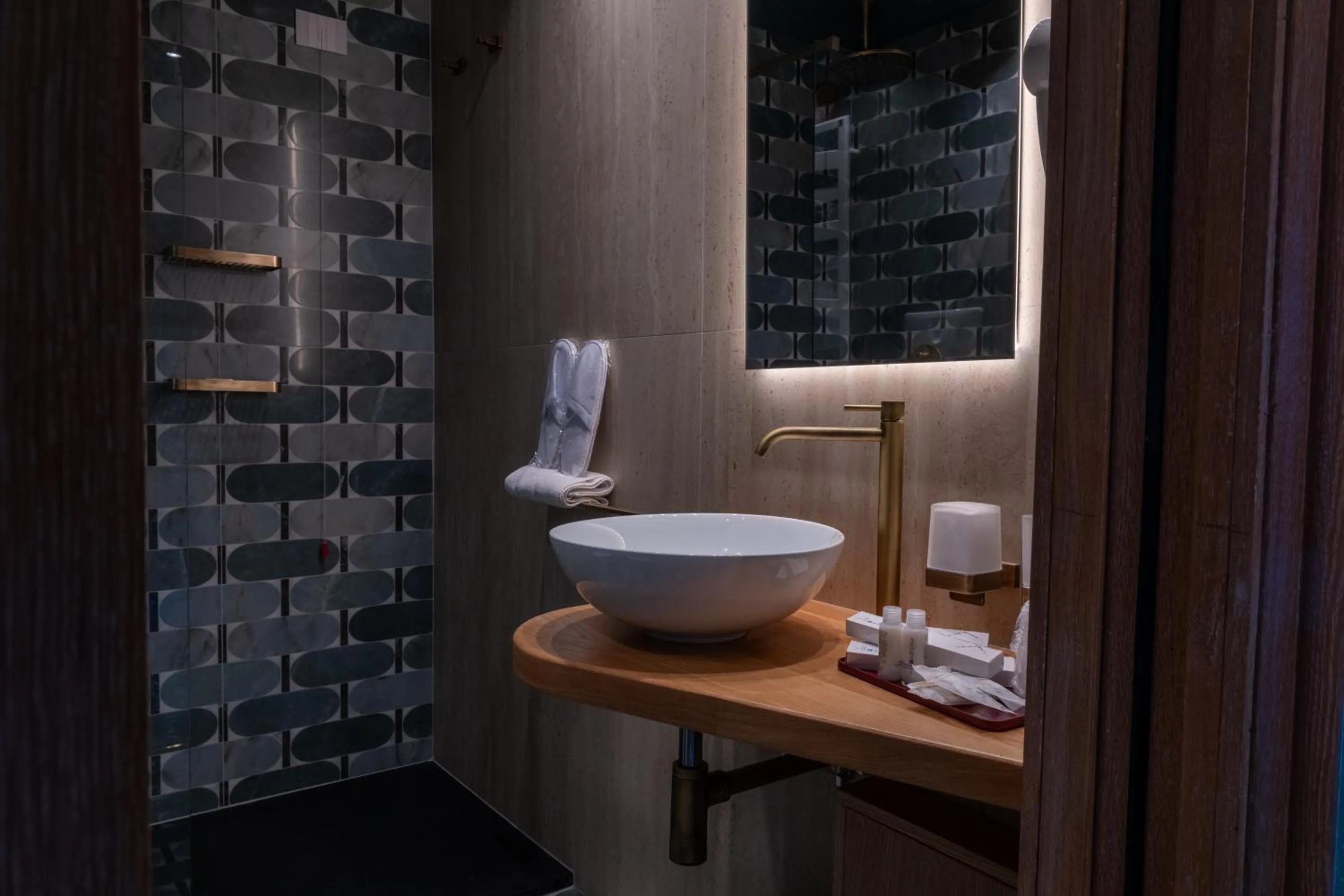 Bathroom in 501 Hotel