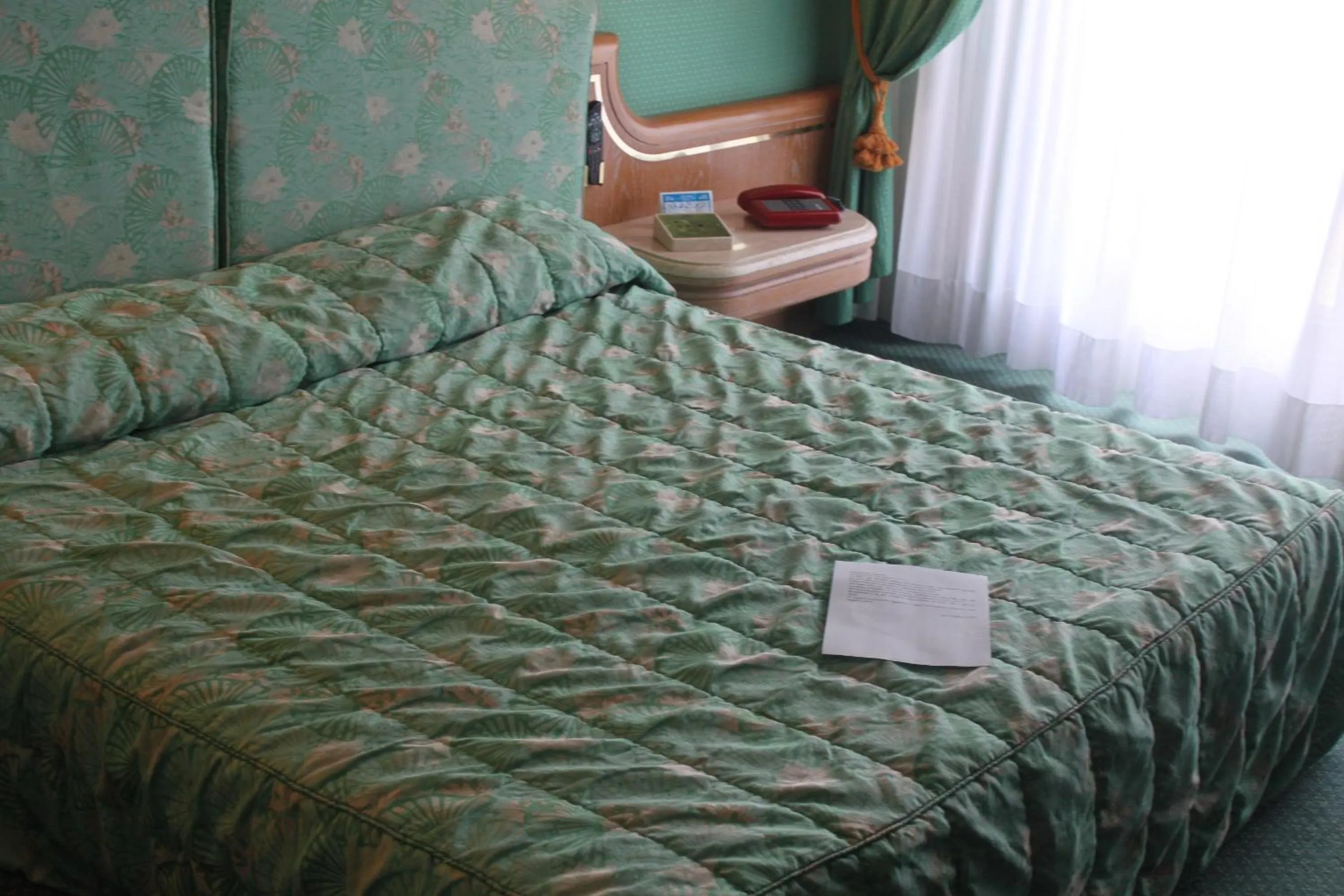 Day, Bed in 501 Hotel