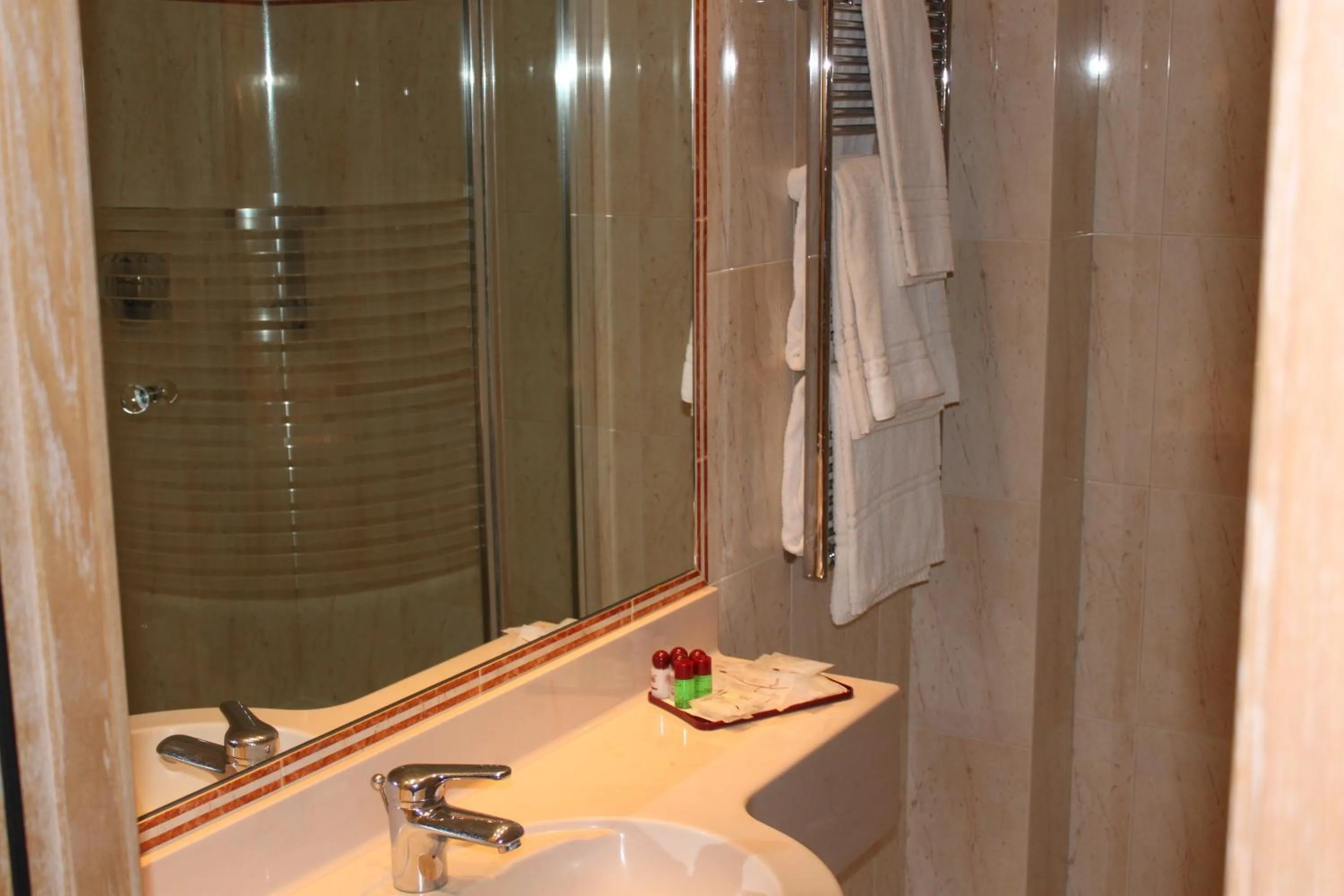 Bathroom in 501 Hotel