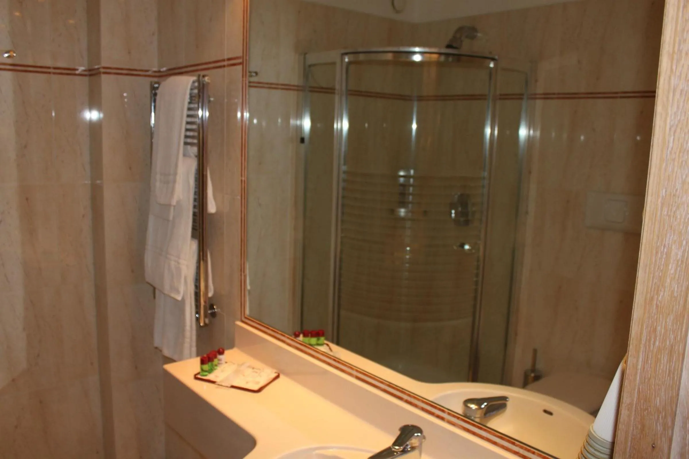 Bathroom in 501 Hotel