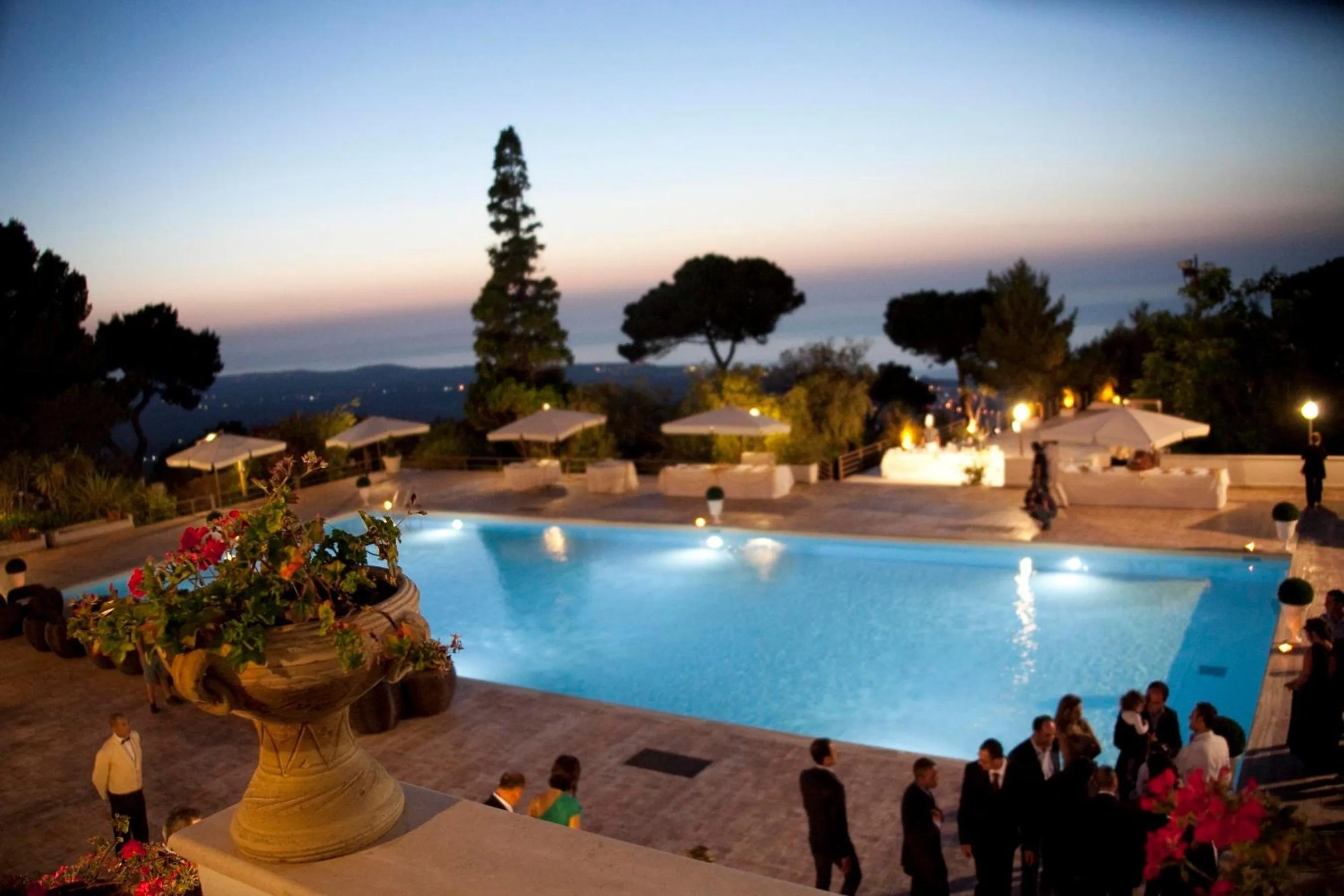 Pool view in 501 Hotel