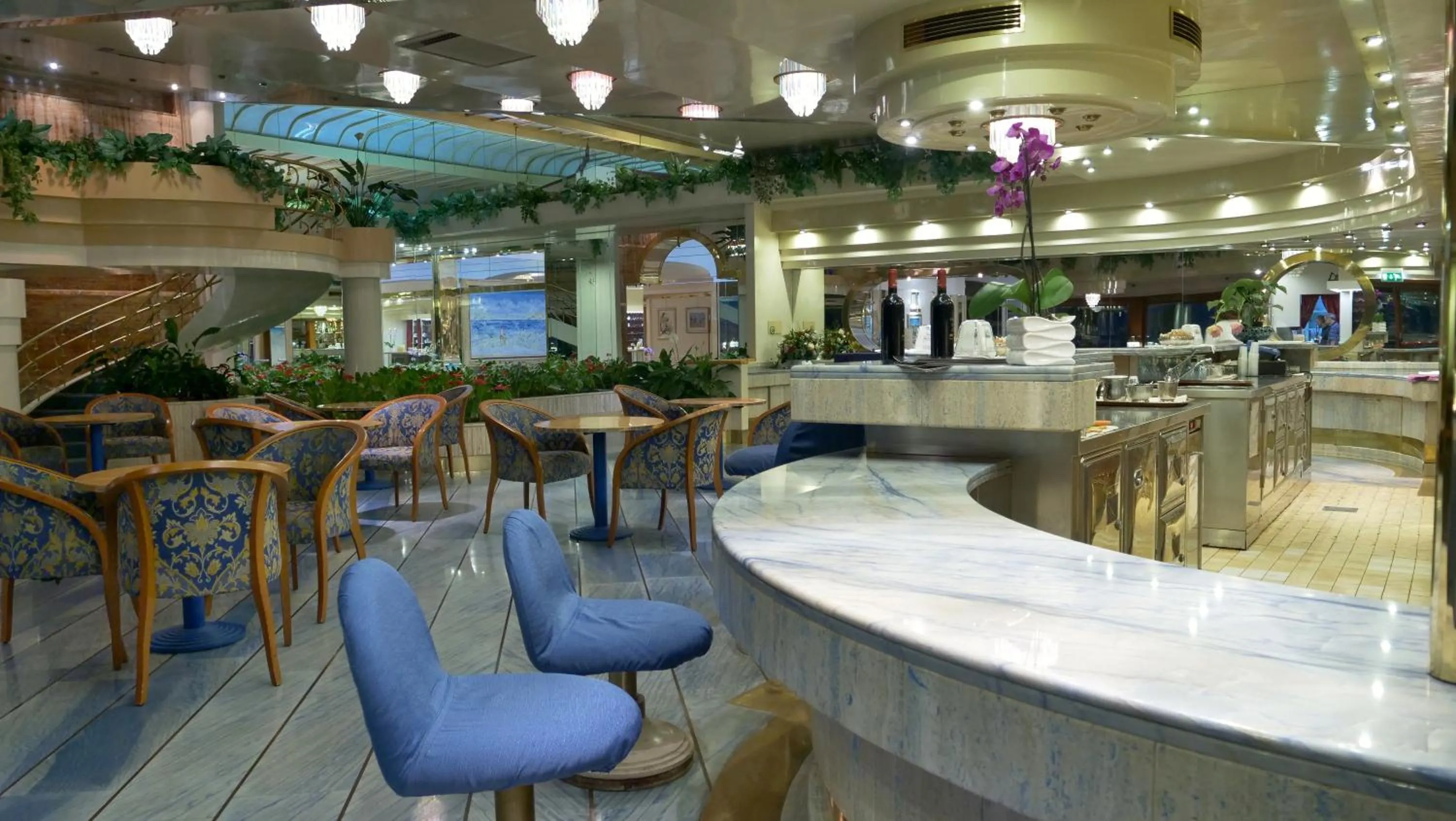 Lounge or bar in 501 Hotel