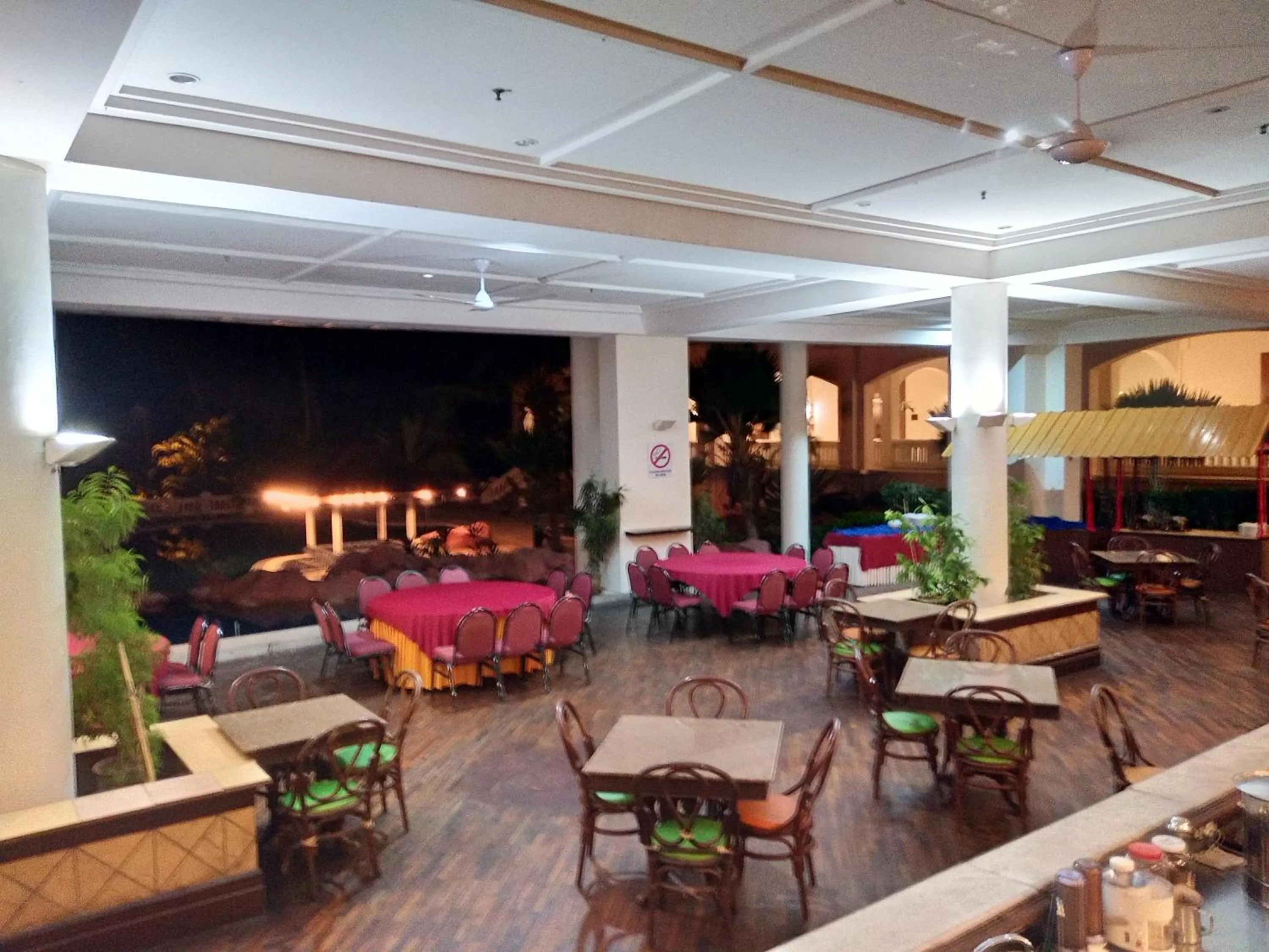 Restaurant/places to eat in The Orient Star Resort Lumut