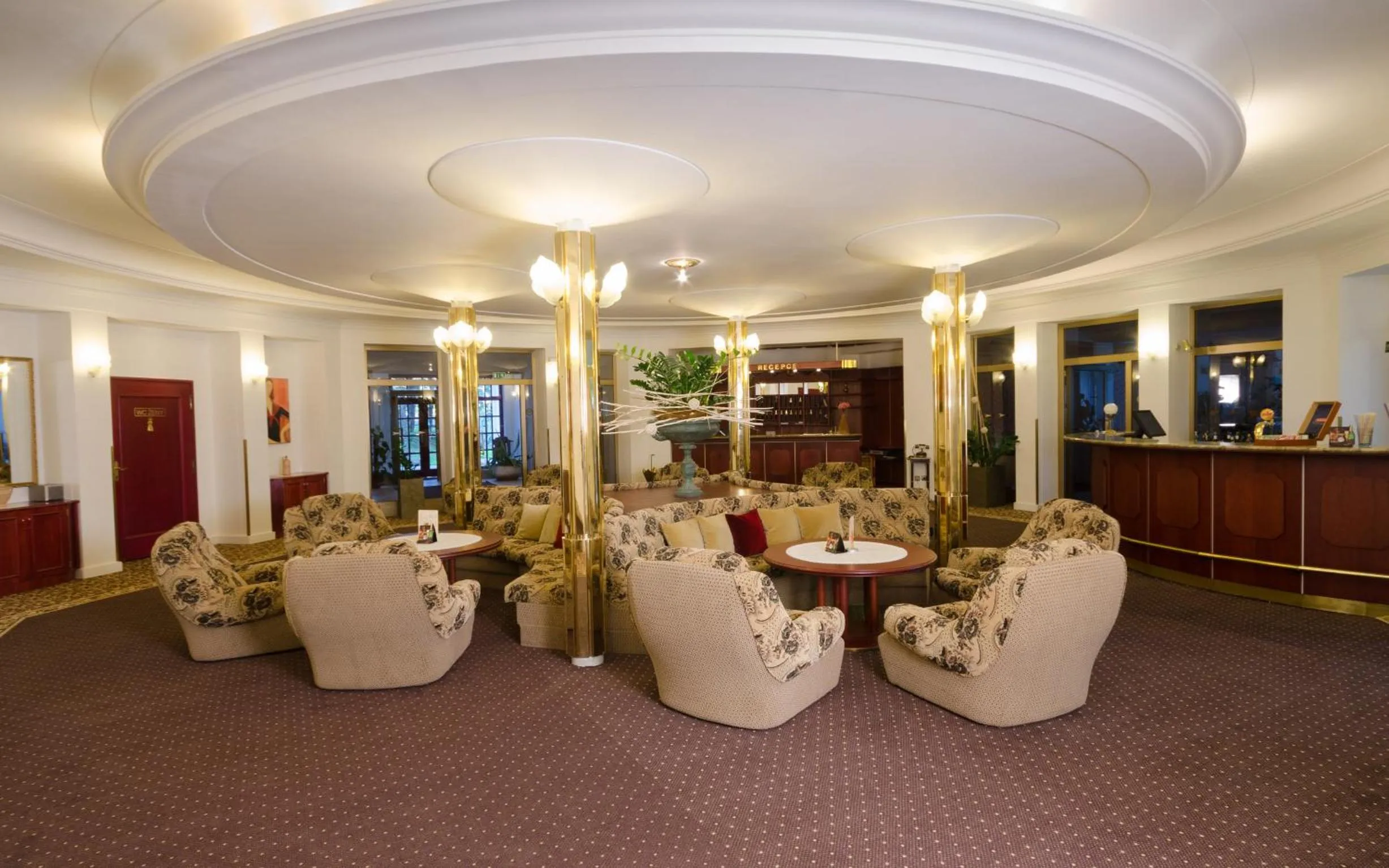 Lobby or reception in Hotel Ostrov
