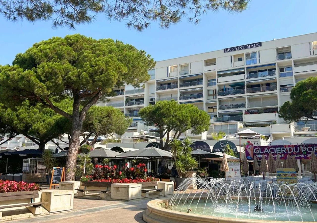 Off site in Hôtel Le Carnon