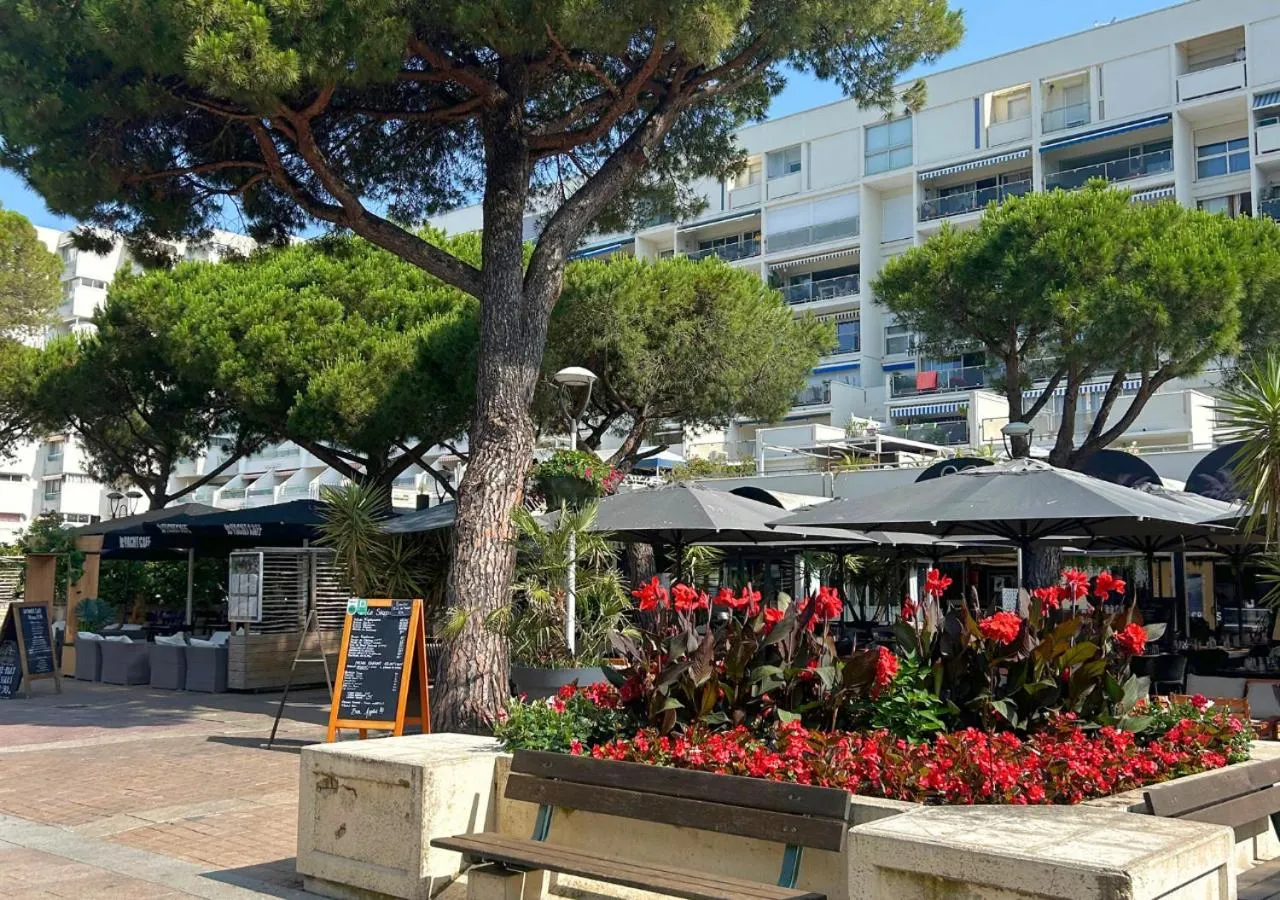 Off site in Hôtel Le Carnon