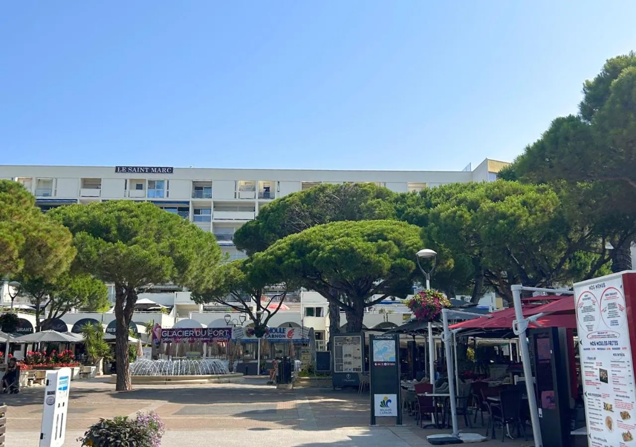 Off site in Hôtel Le Carnon