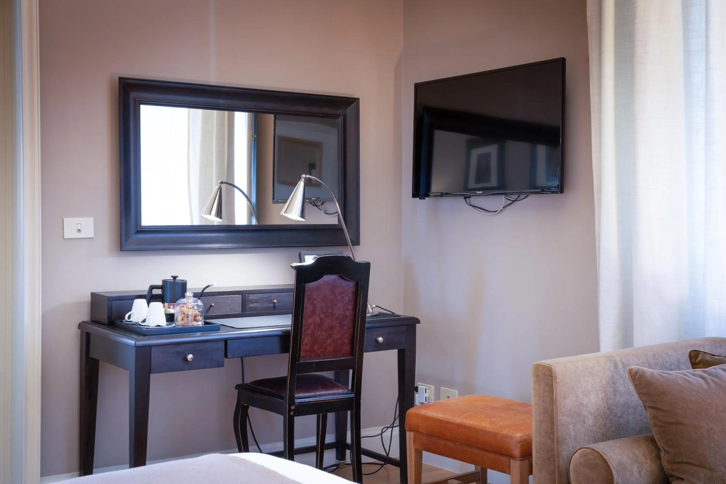 Decorative detail in Villino Fiorentino