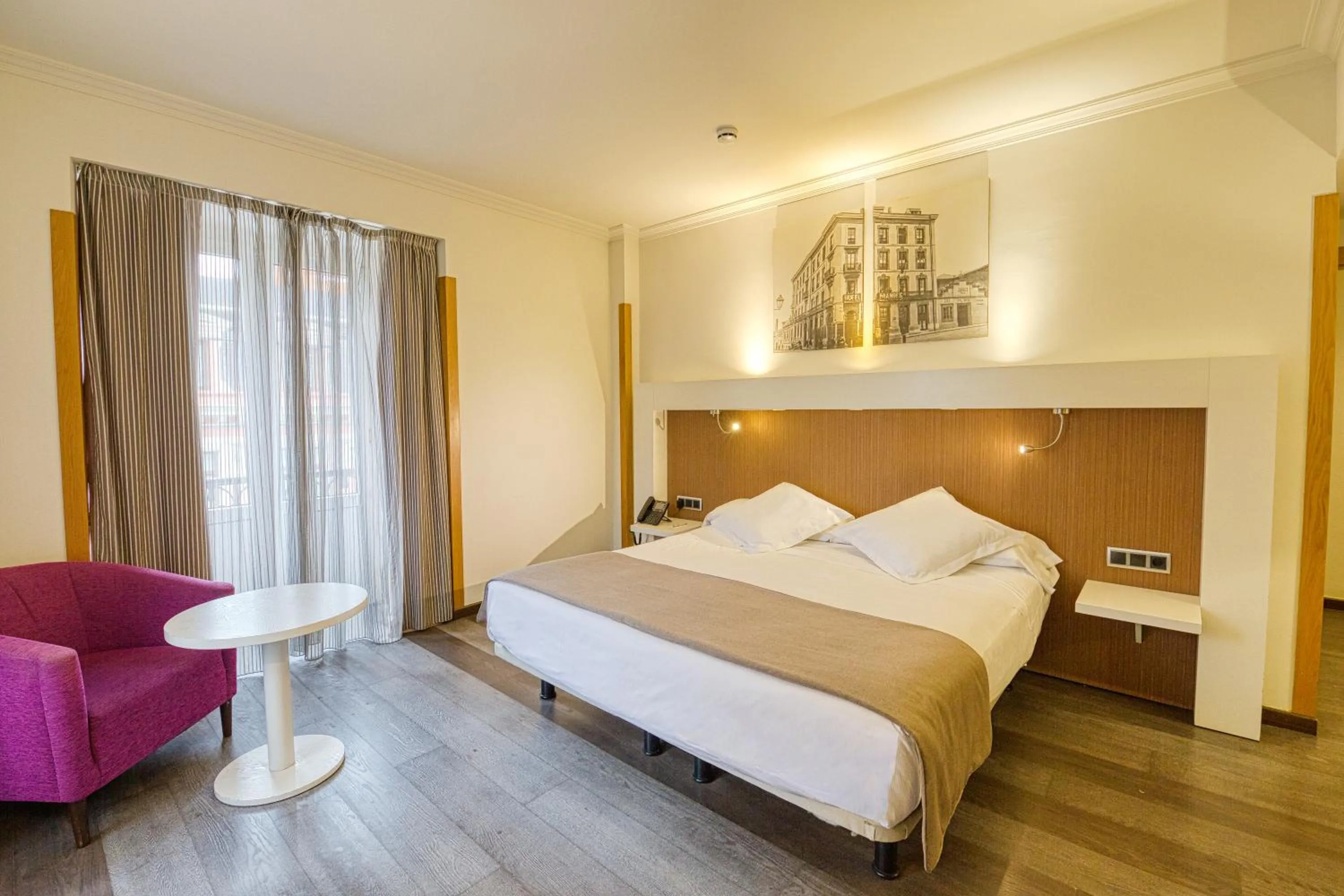 Bed in Gran Hotel España