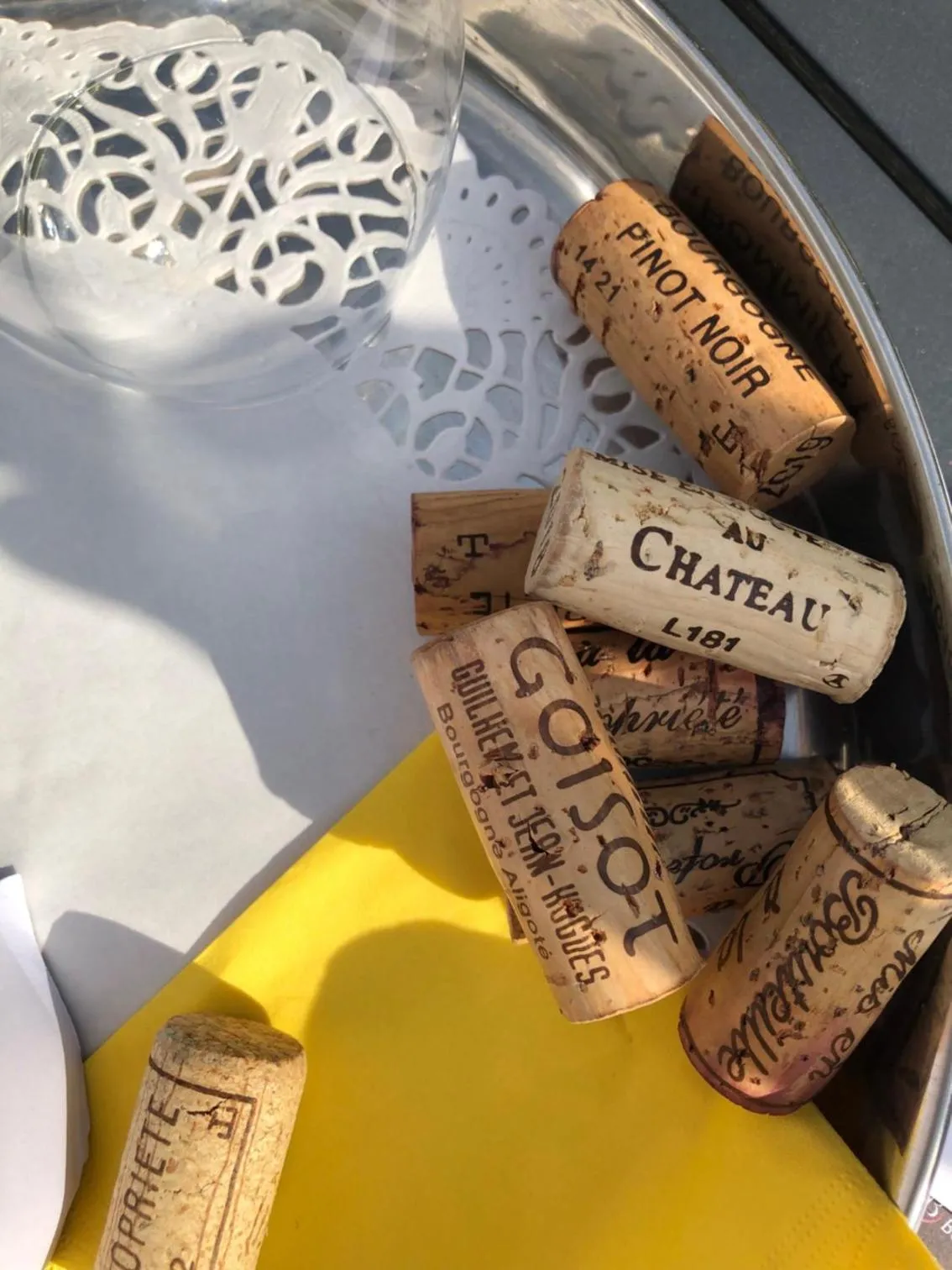 Lounge or bar in Art House Domaine de l'Ocrerie