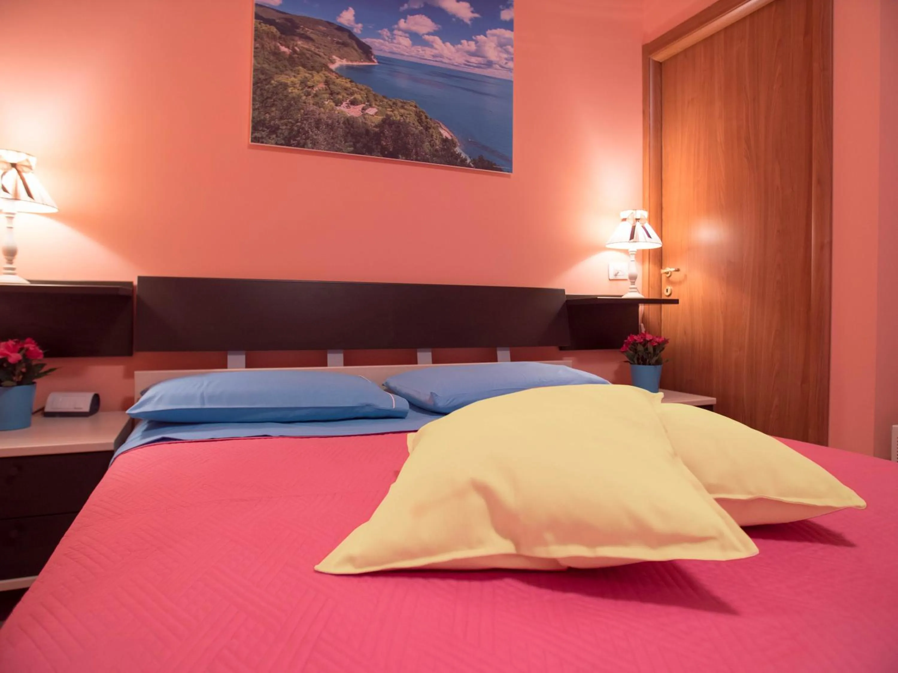 Bed in Juliette Rooms