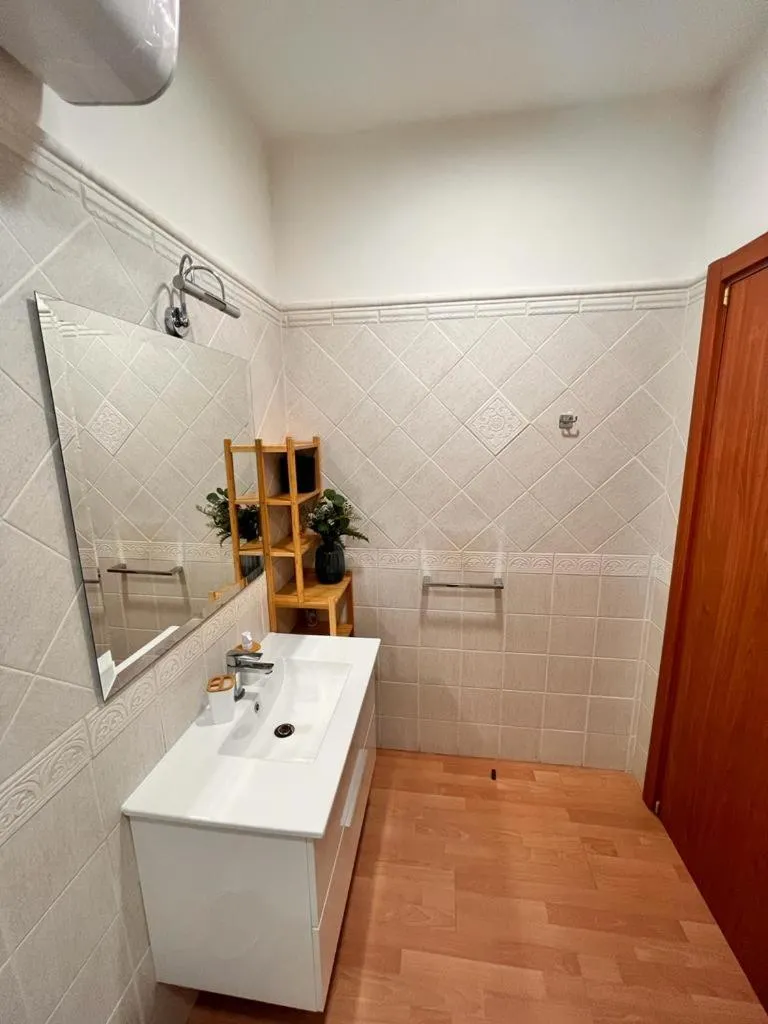 Shower in Juliette Rooms