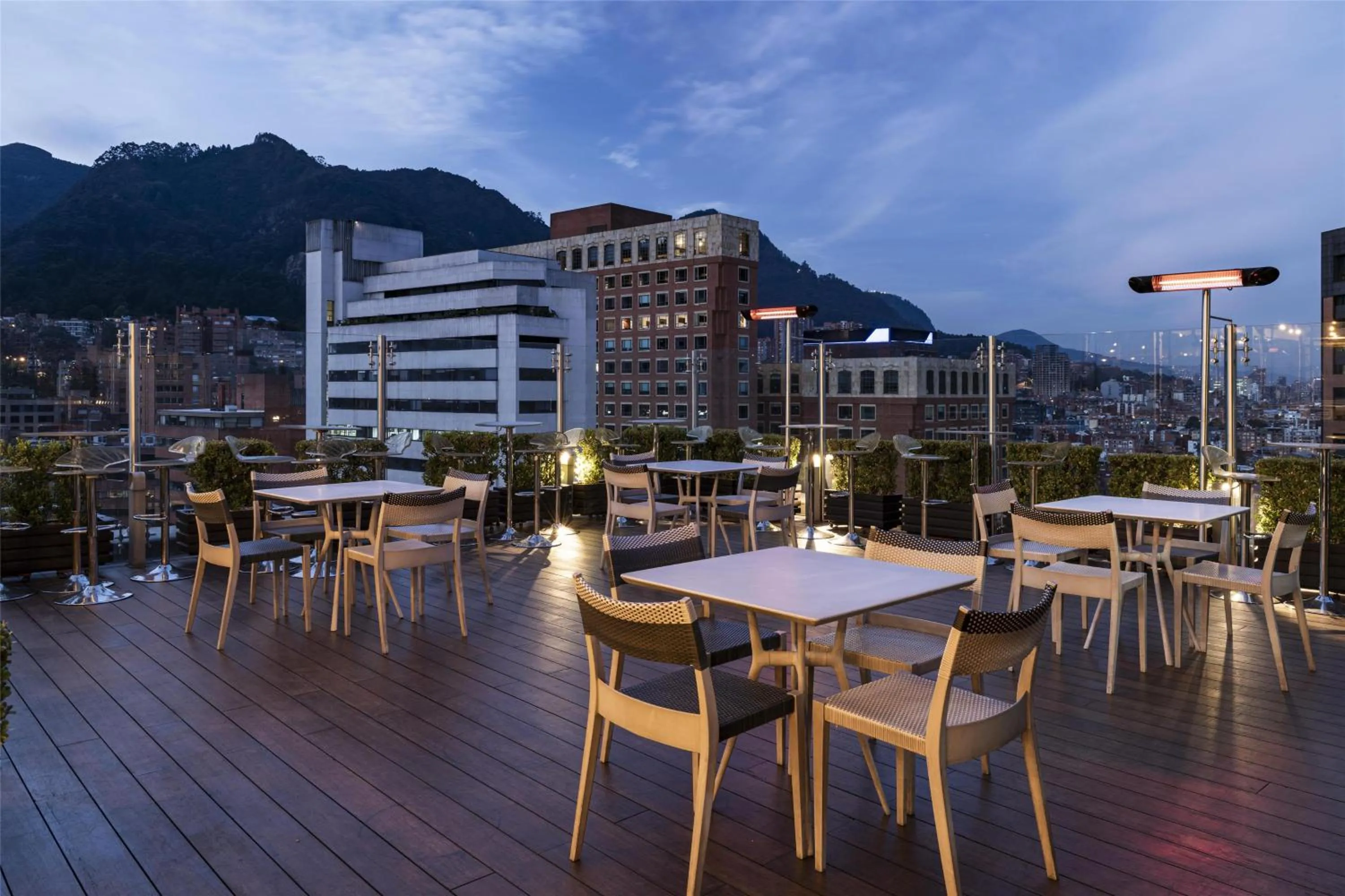 Lounge or bar in Hilton Bogotá
