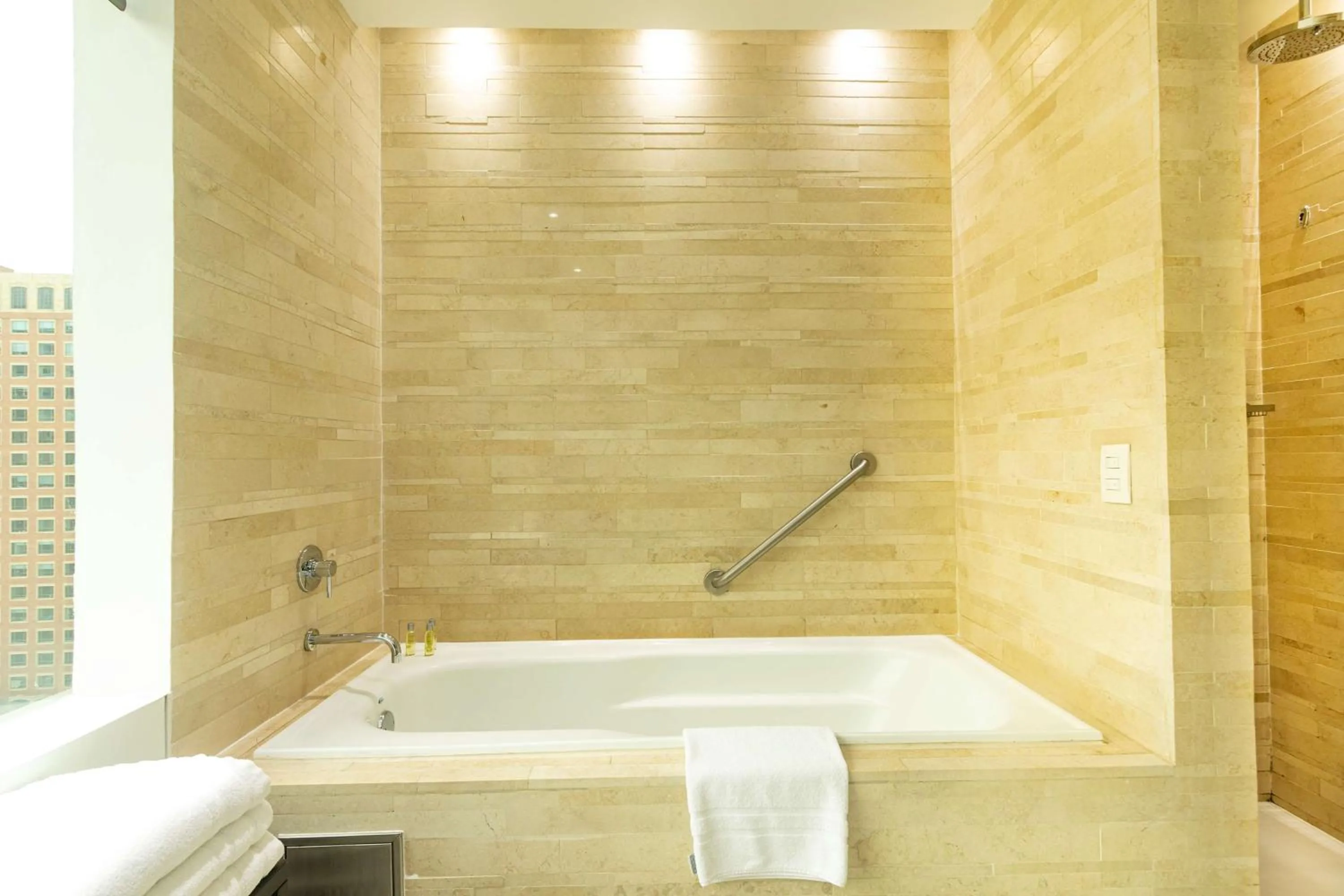 Bathroom in Hilton Bogotá