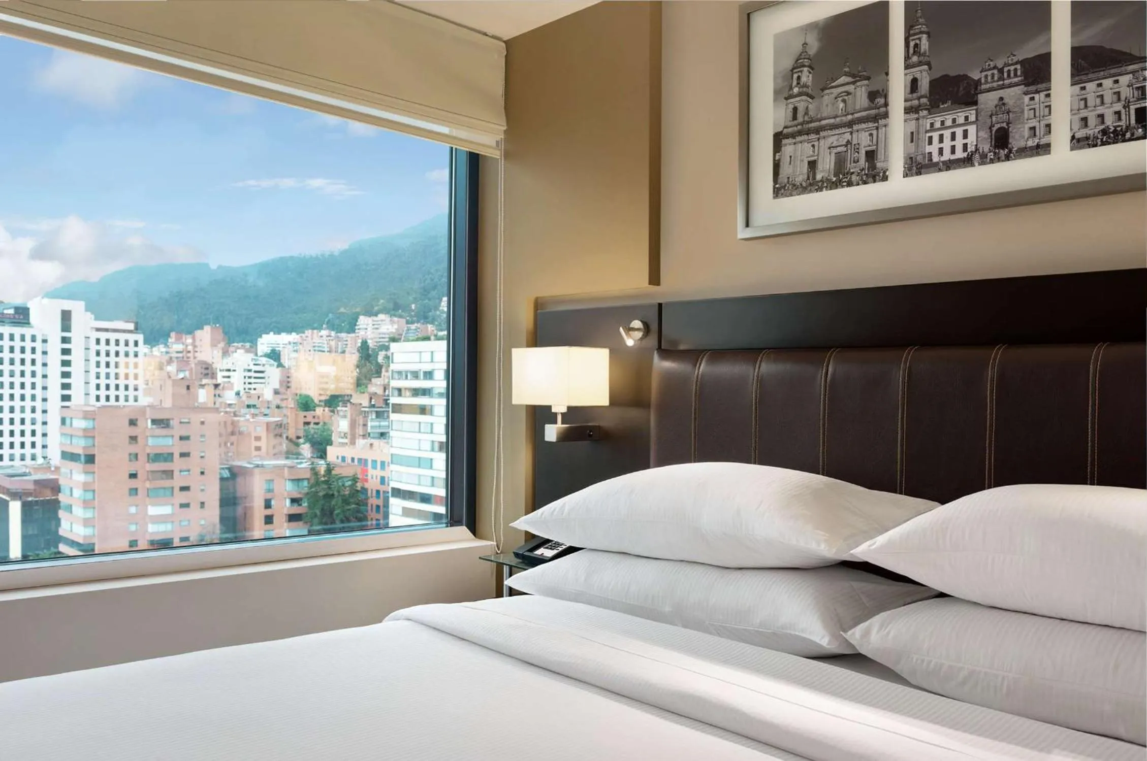 Bed in Hilton Bogotá