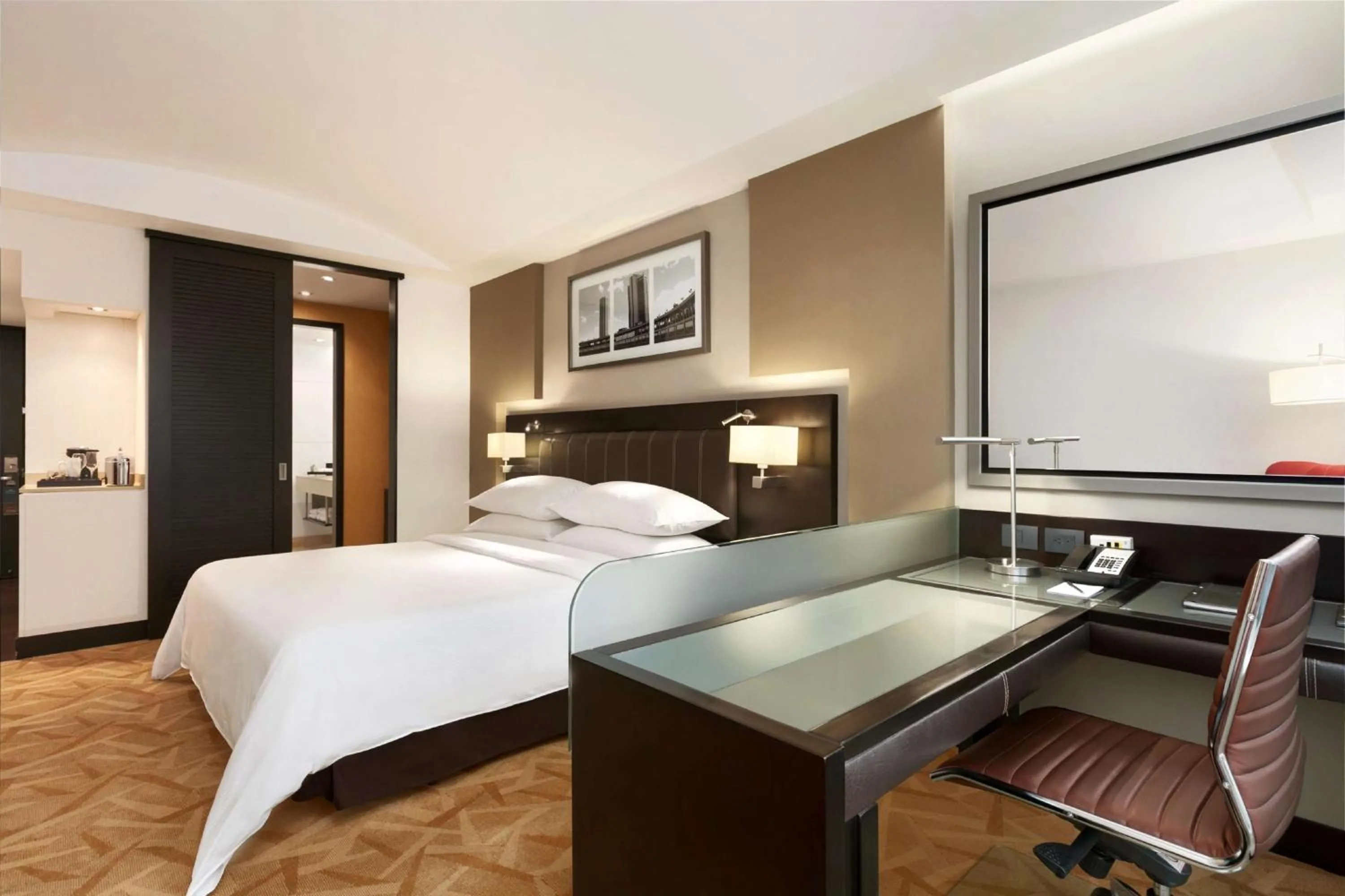 Bedroom, Bed in Hilton Bogotá