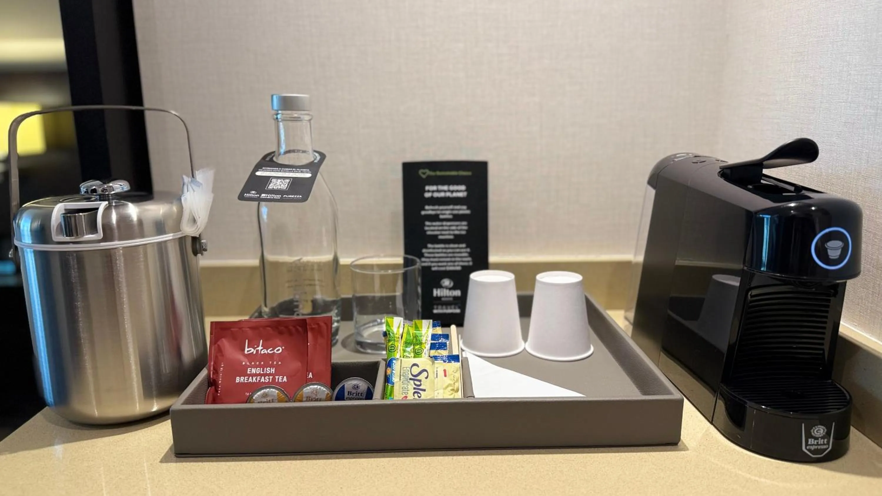 Coffee/tea facilities in Hilton Bogotá