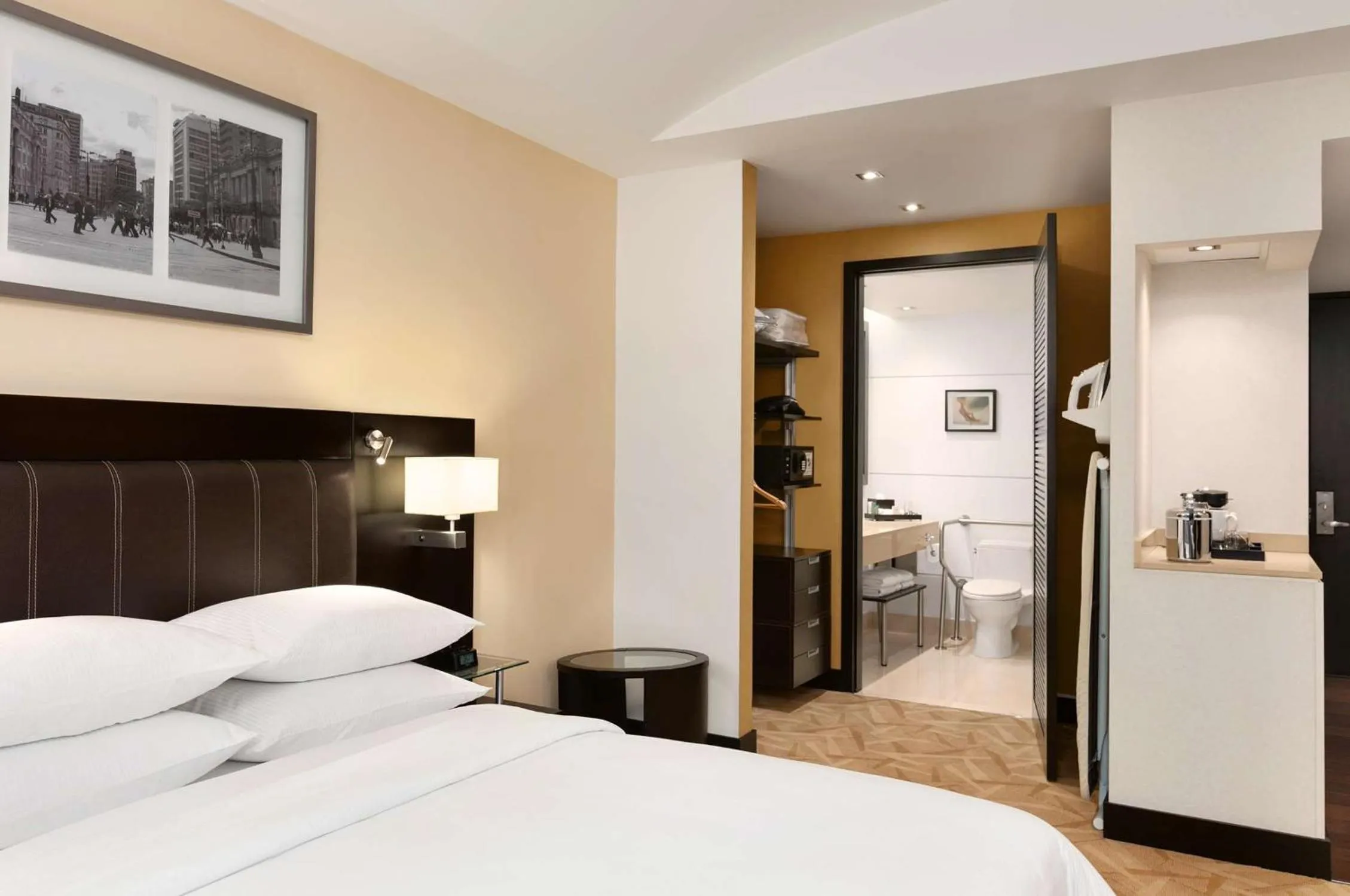 Bed in Hilton Bogotá