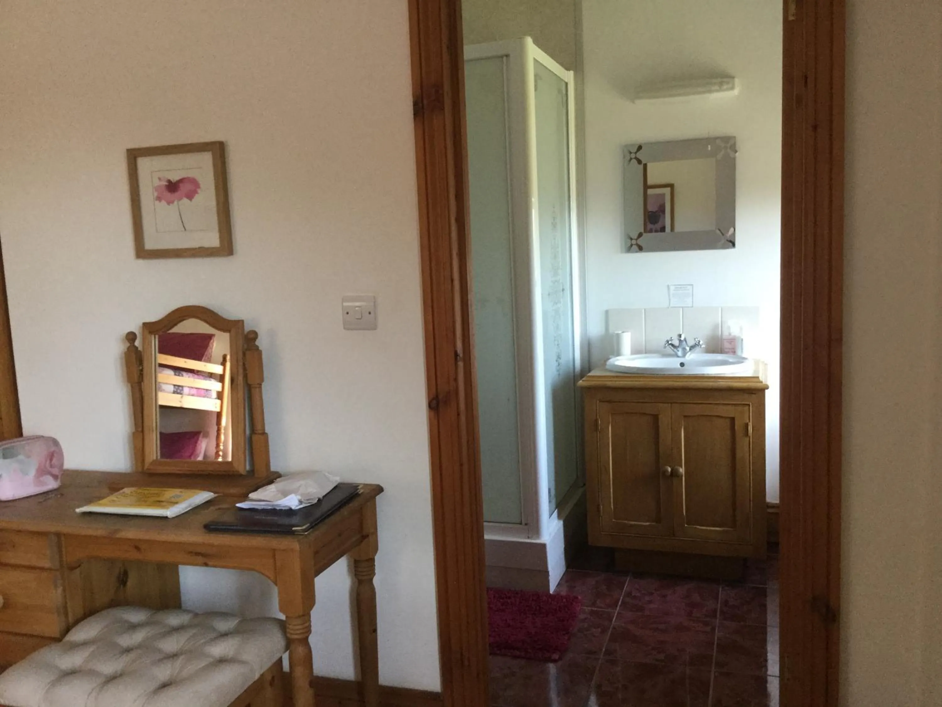 Bathroom in Coombe House B&B