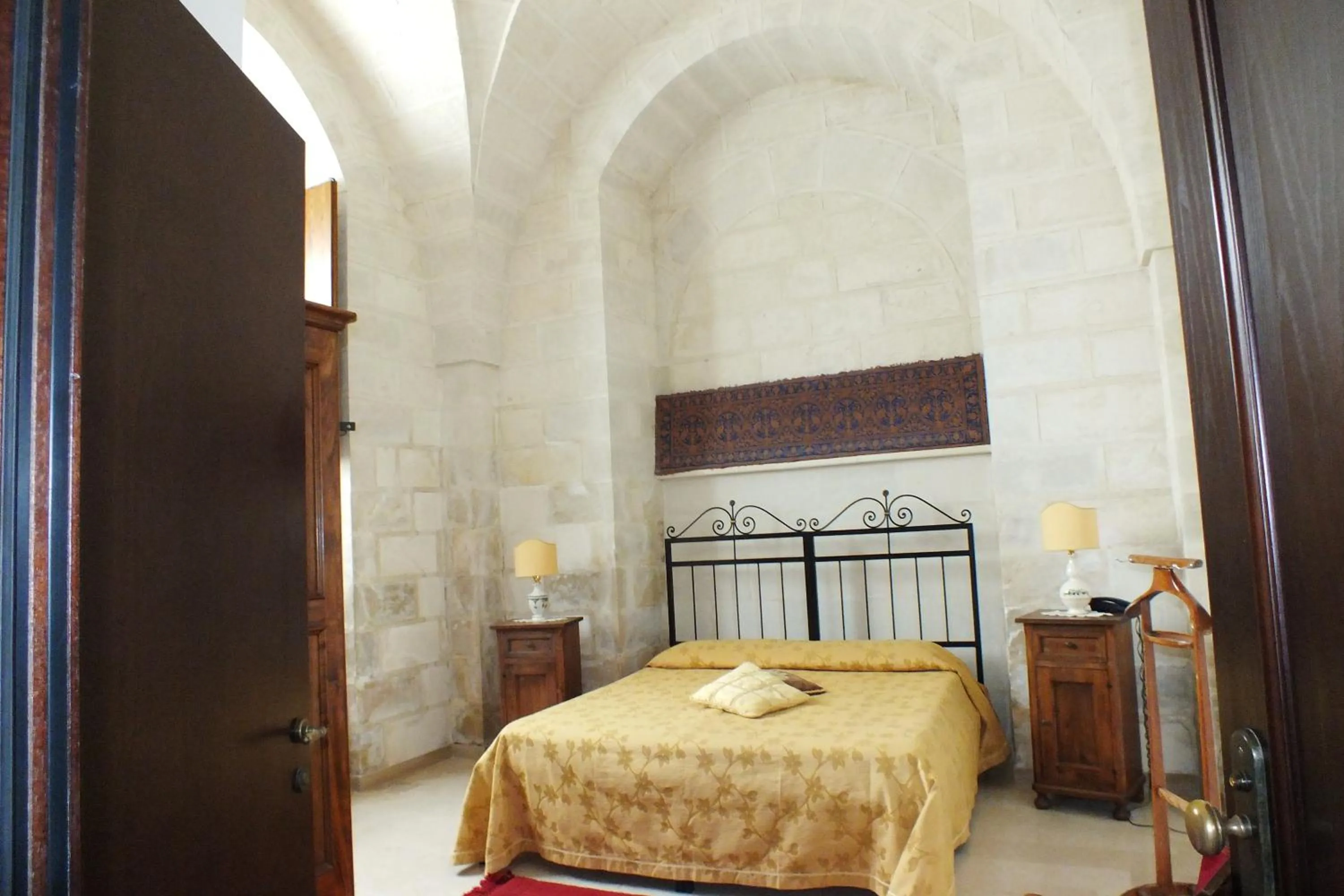 Bed in Masseria Gattamora
