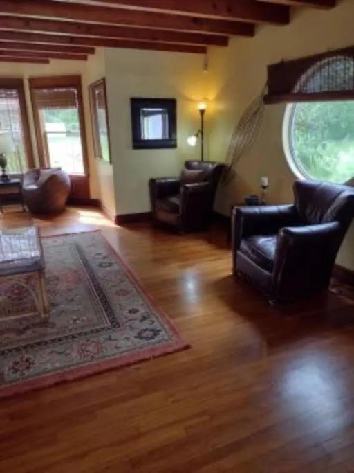 Hawaii Tropical Volcano mansion + Sauna