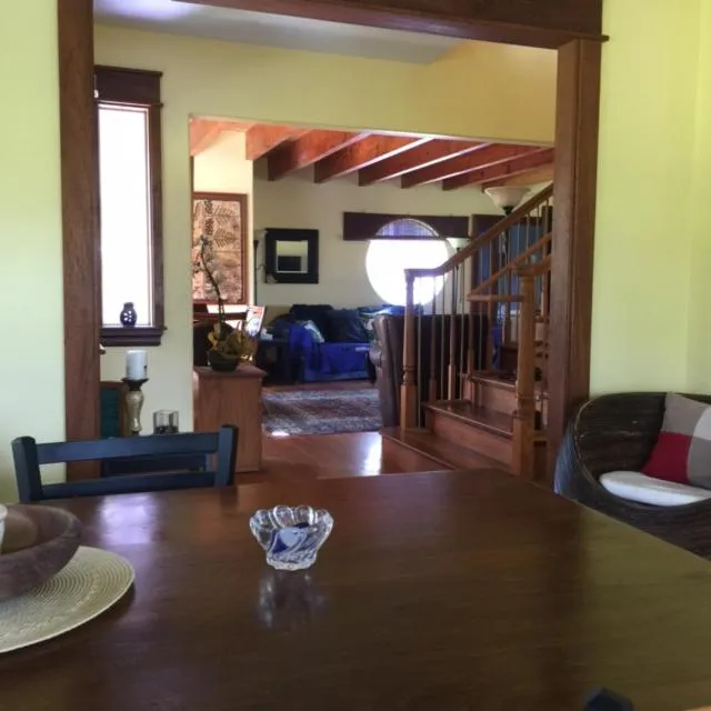 Hawaii Tropical Volcano mansion + Sauna