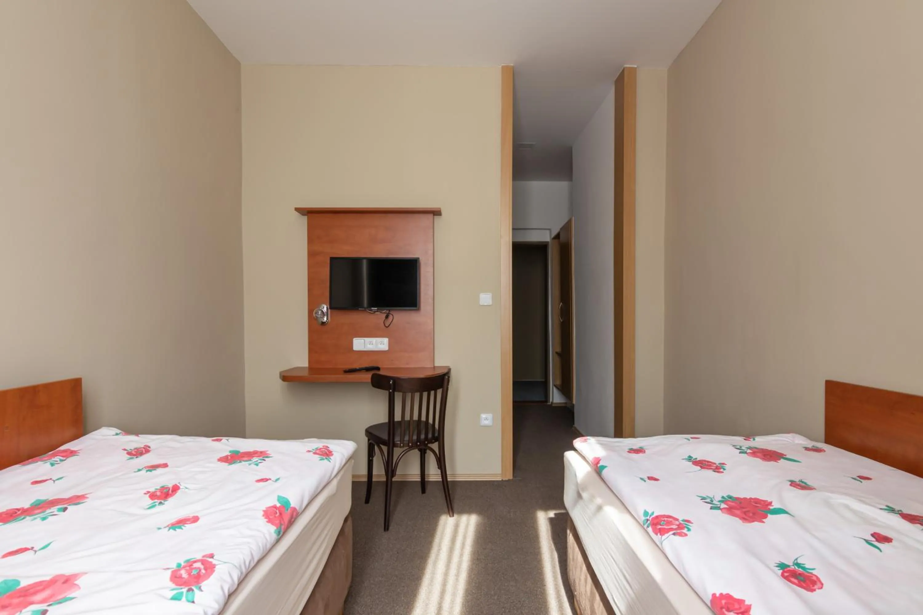 Photo of the whole room, Bed in Hotel Alfa