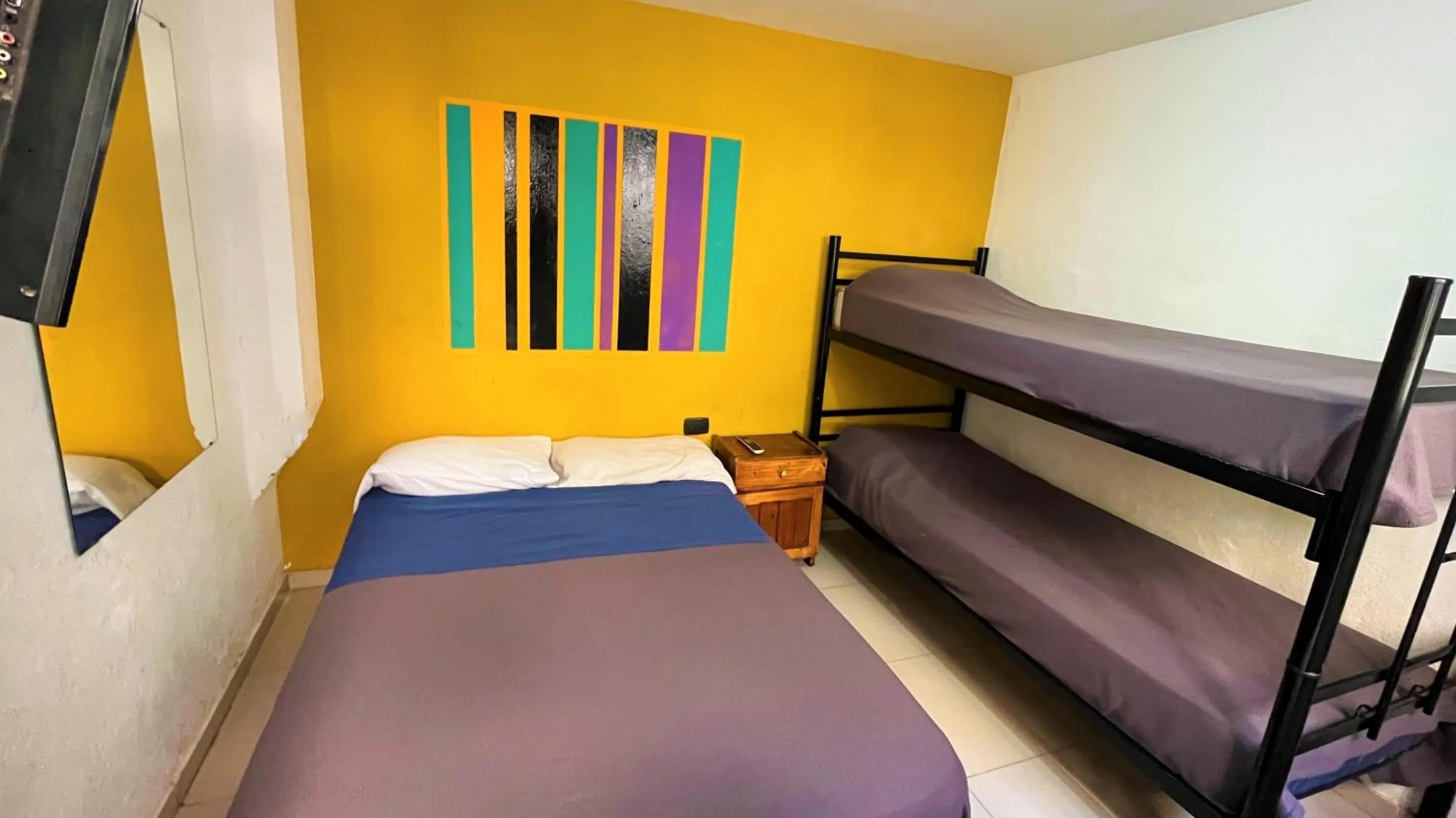 Photo of the whole room, Bed in Link Cordoba Hostel