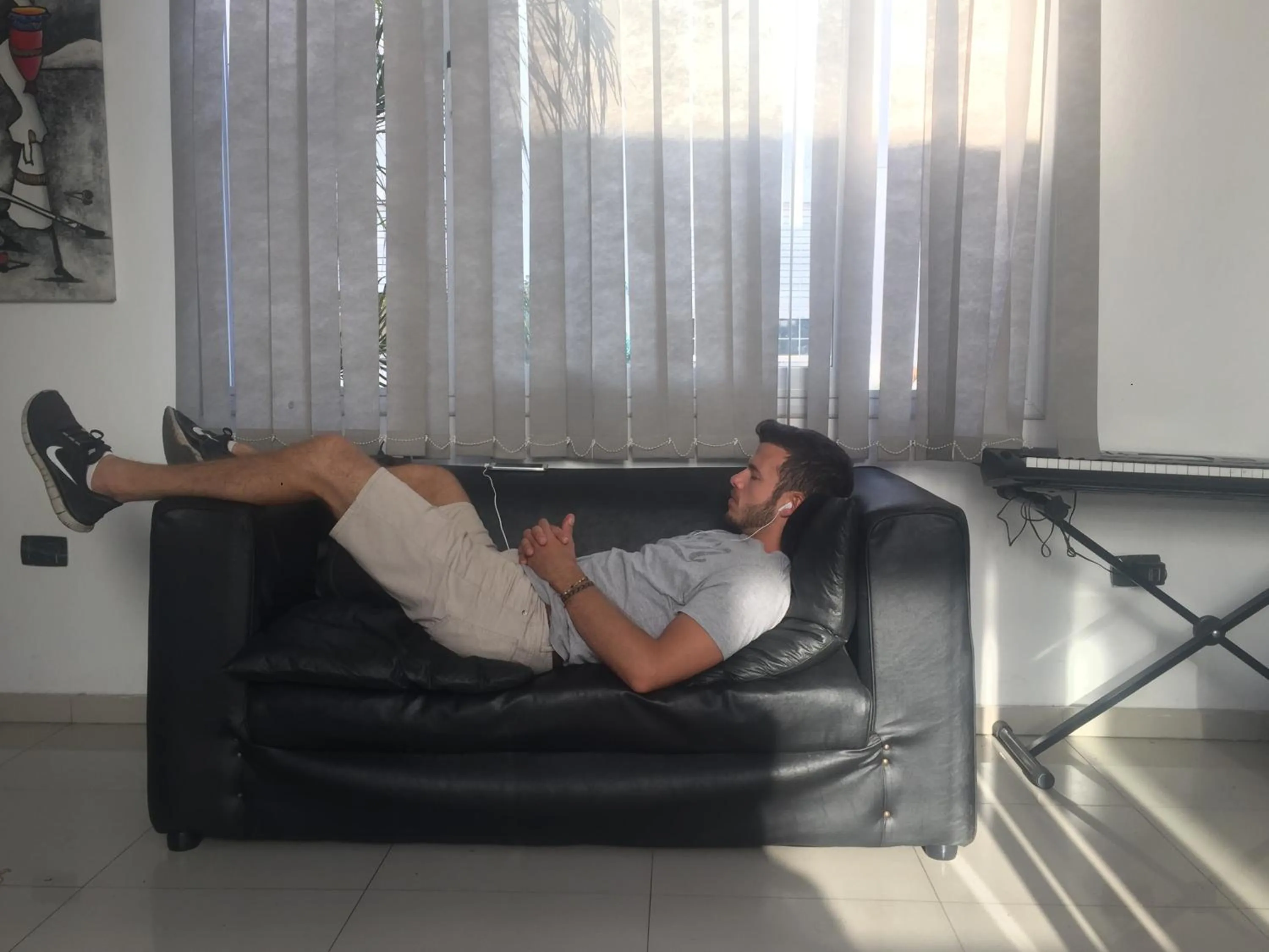 Library in Link Cordoba Hostel