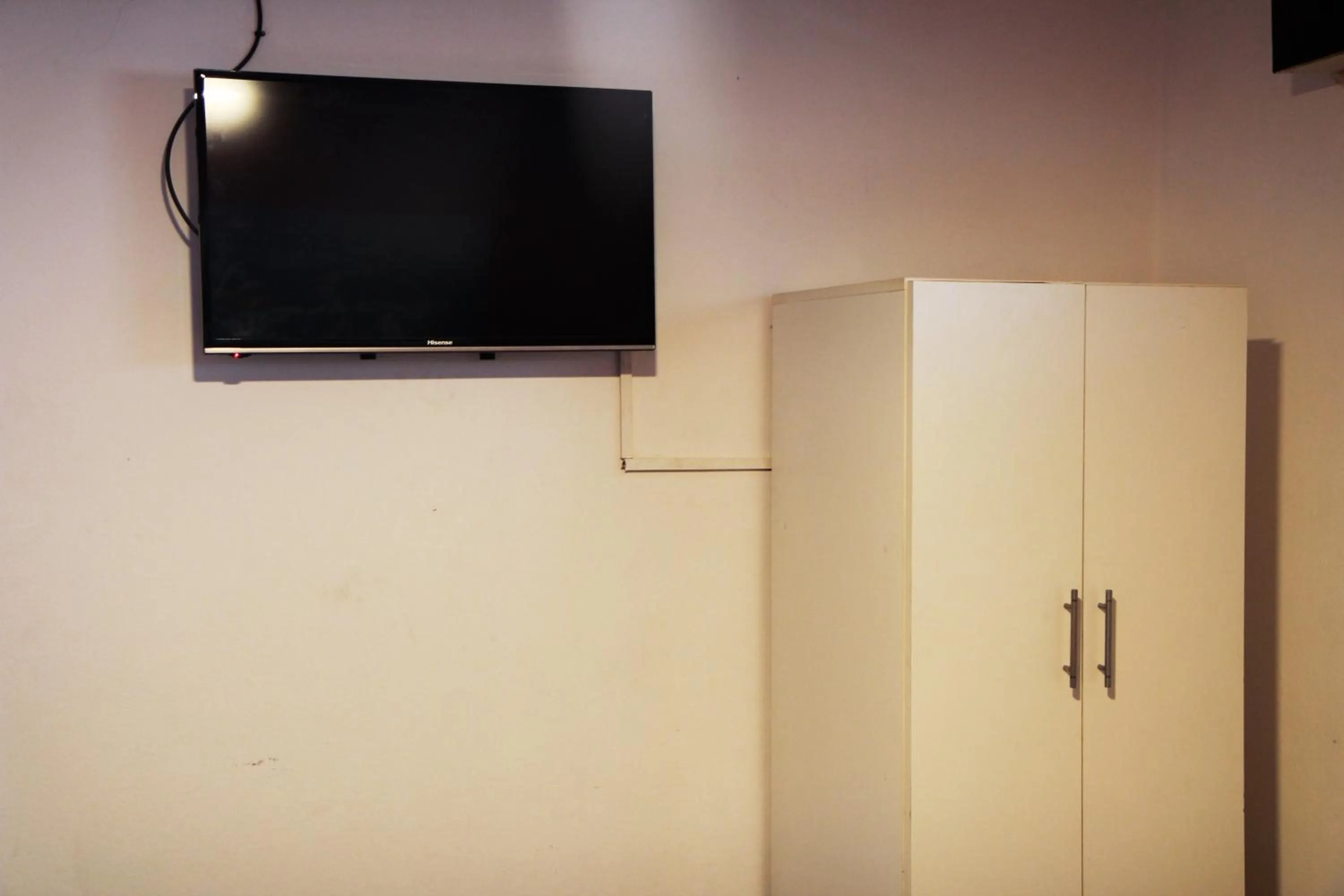 TV and multimedia in Link Cordoba Hostel