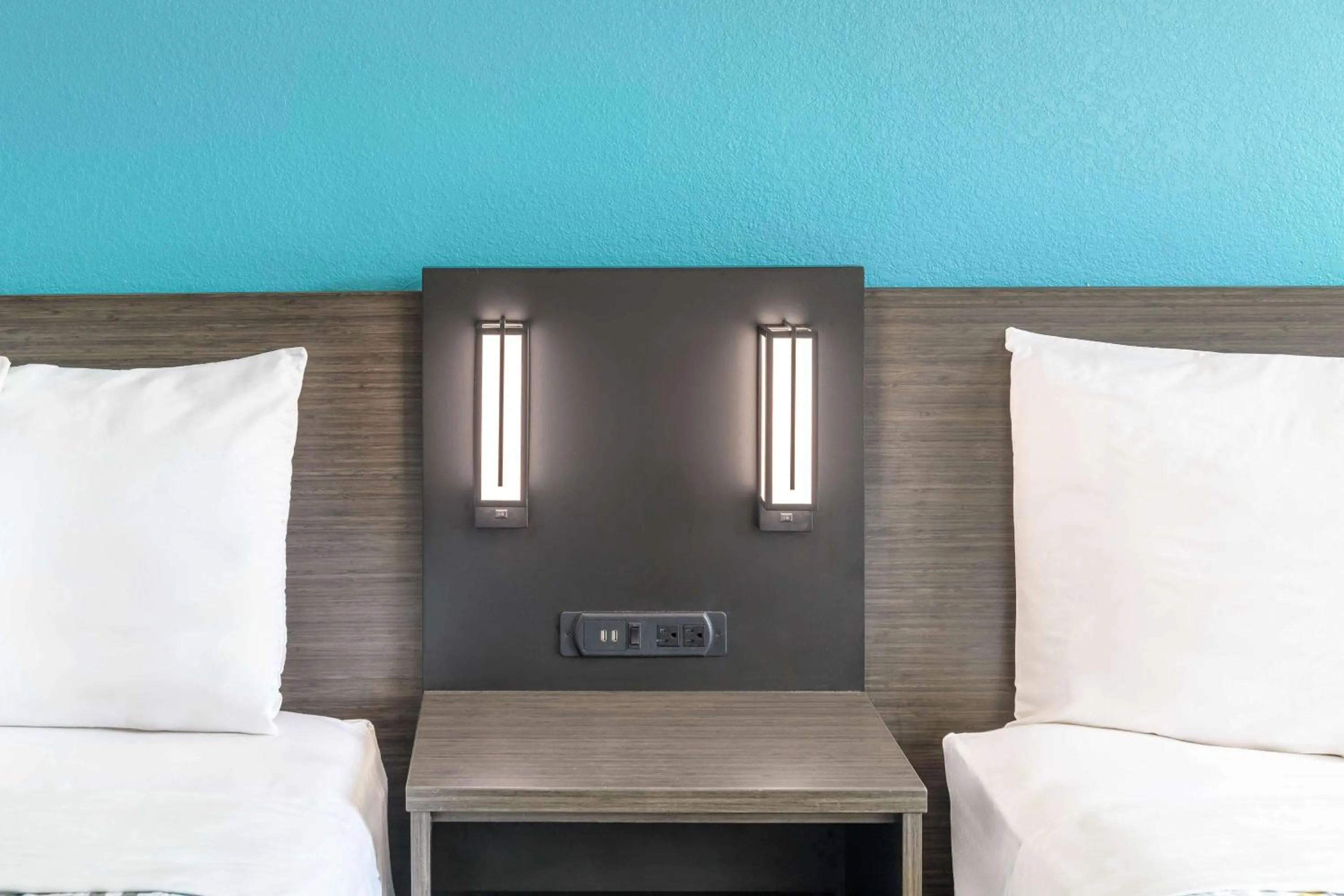 Bedroom in Motel 6-Sedalia, MO