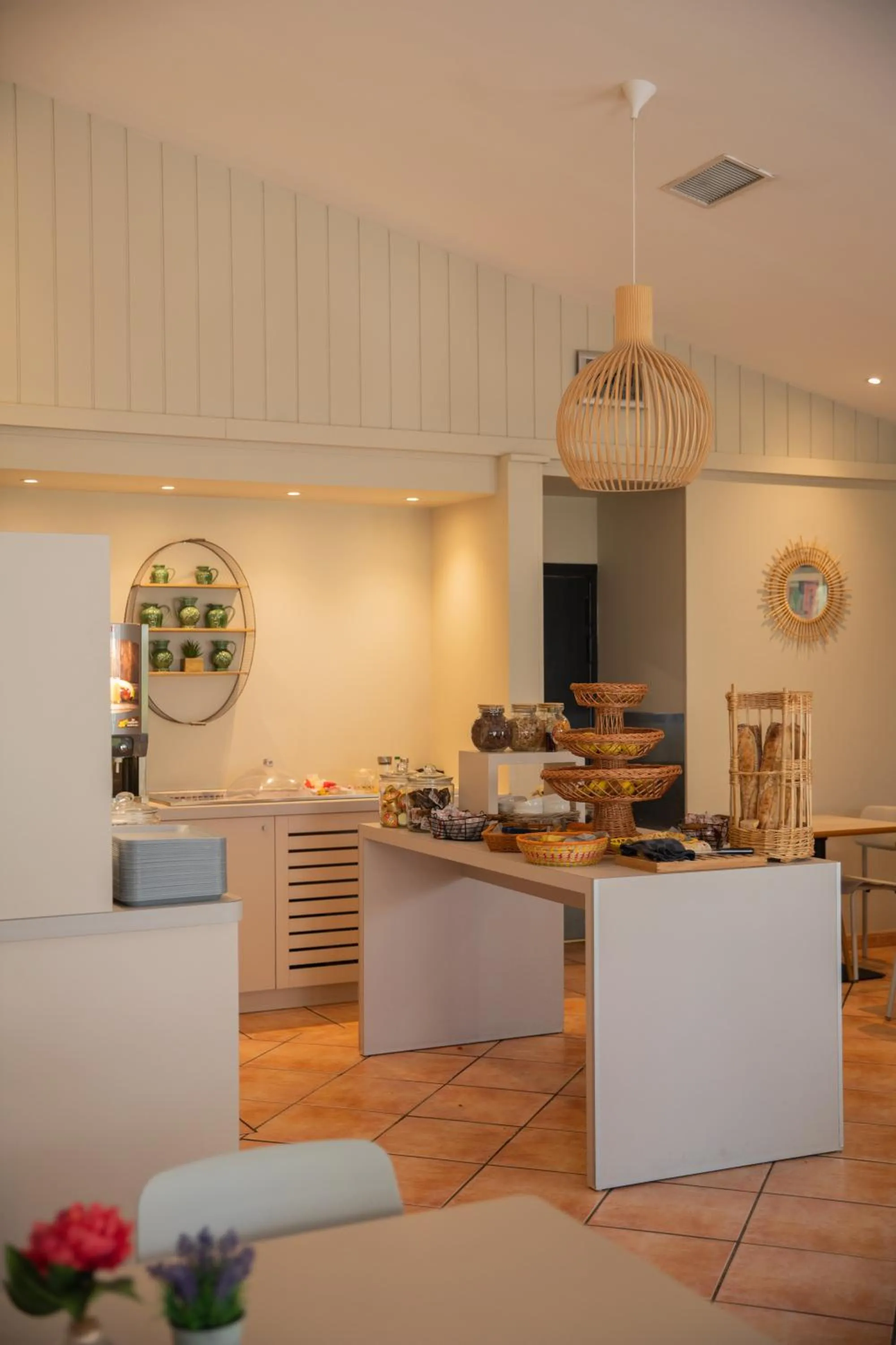 Breakfast in Kyriad Nîmes Ouest A9