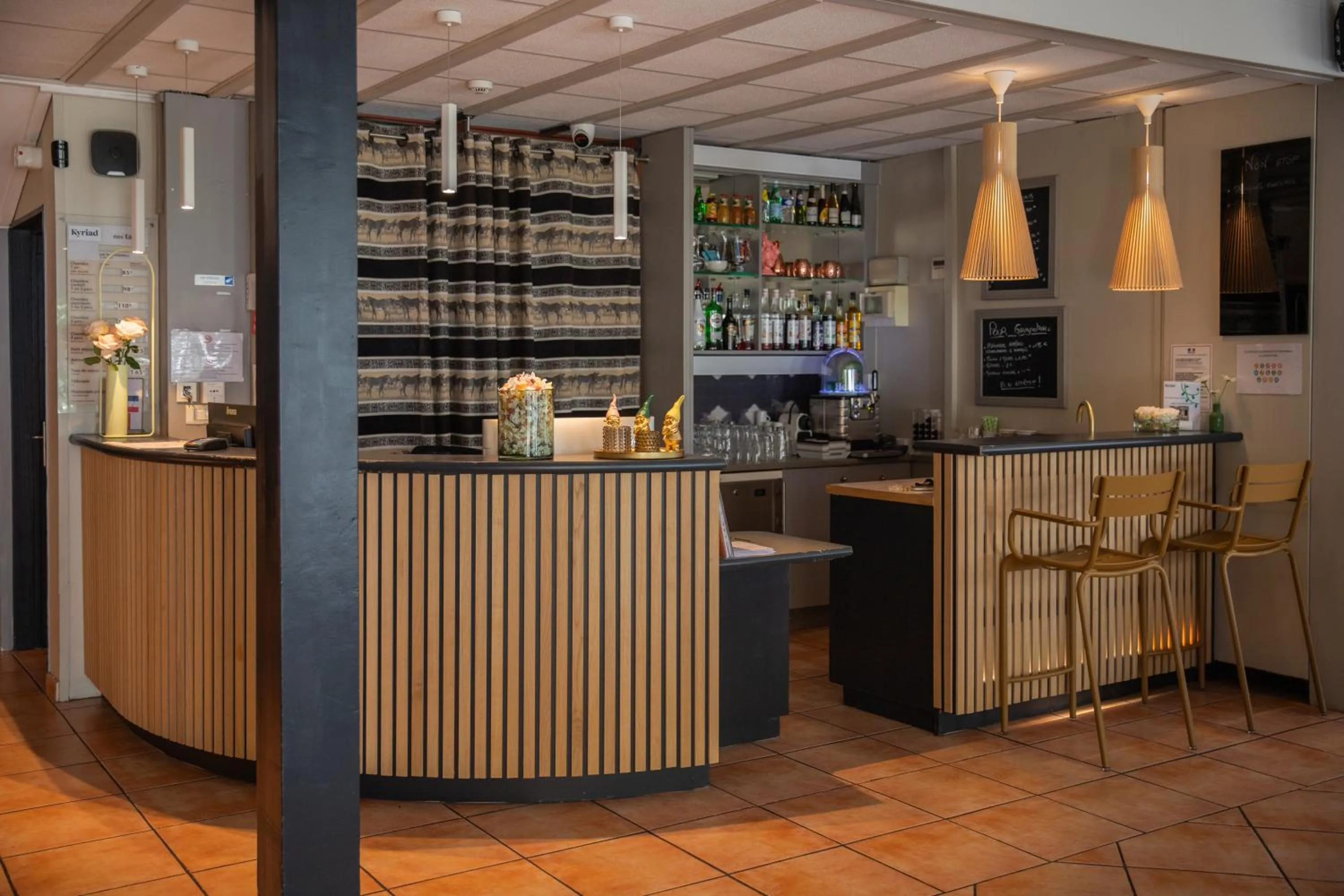 Property building in Kyriad Nîmes Ouest A9