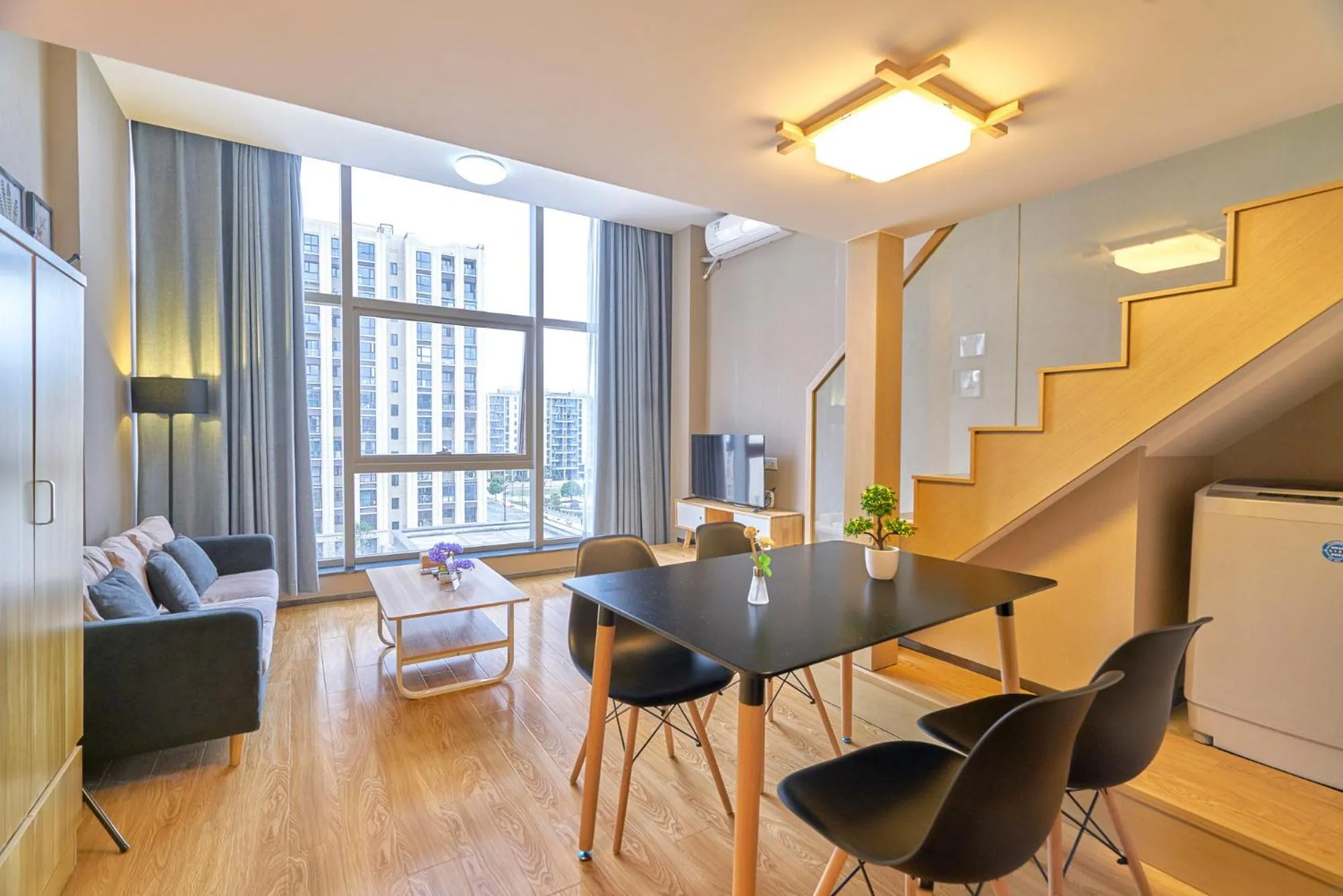 Living room in Plesant Daily Rental Apartment