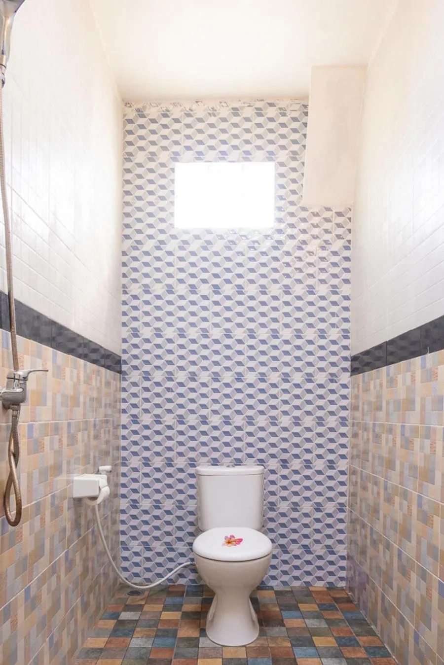 Shower in Kukuh Penida Village by Bukit Vista