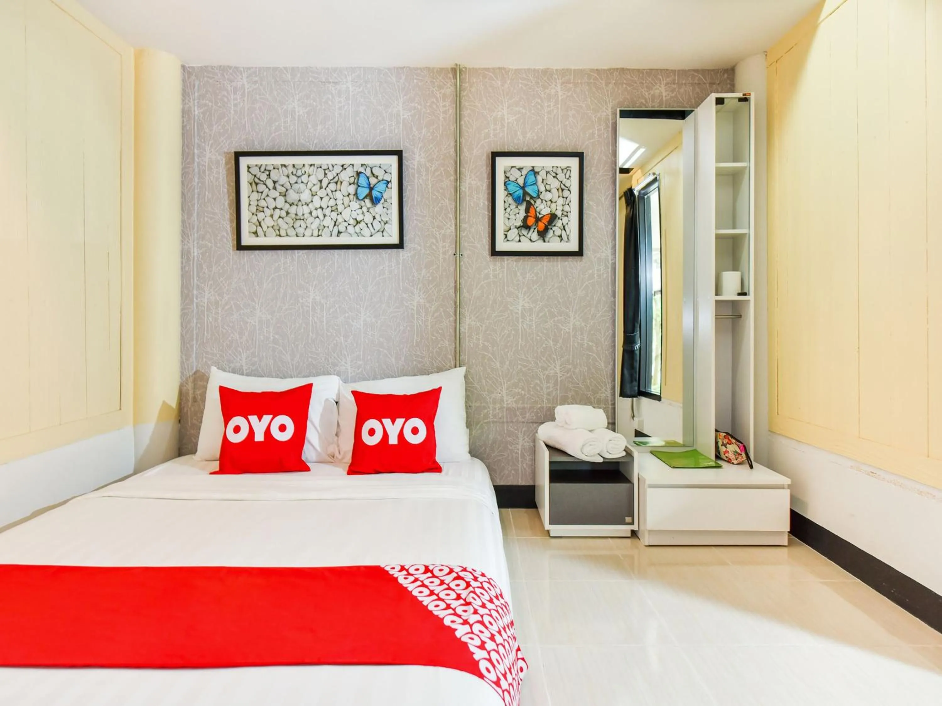 Bedroom, Bed in Nana River Kaeng Krachan