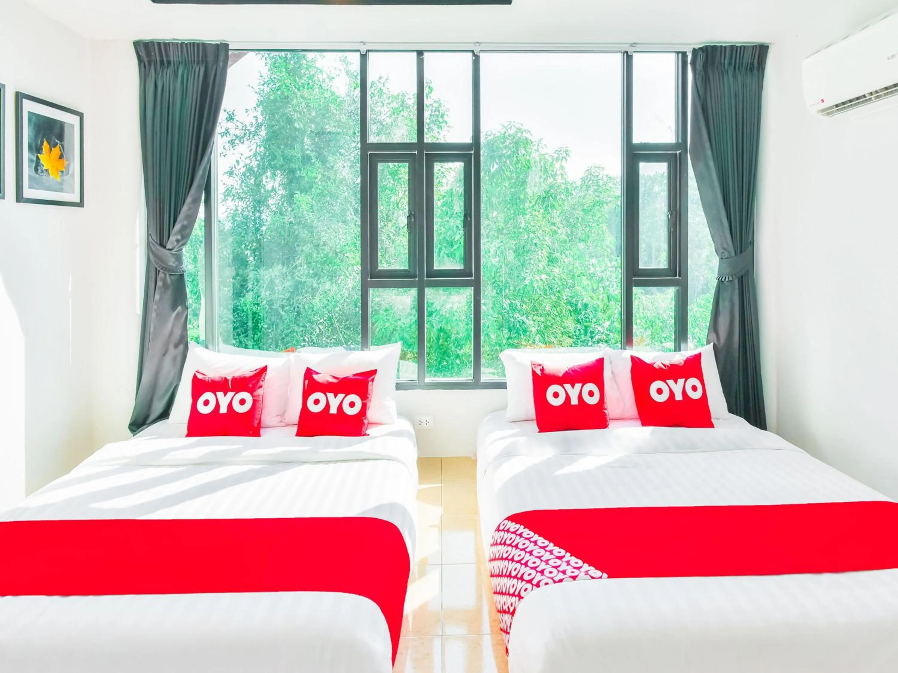 Bedroom, Bed in Nana River Kaeng Krachan