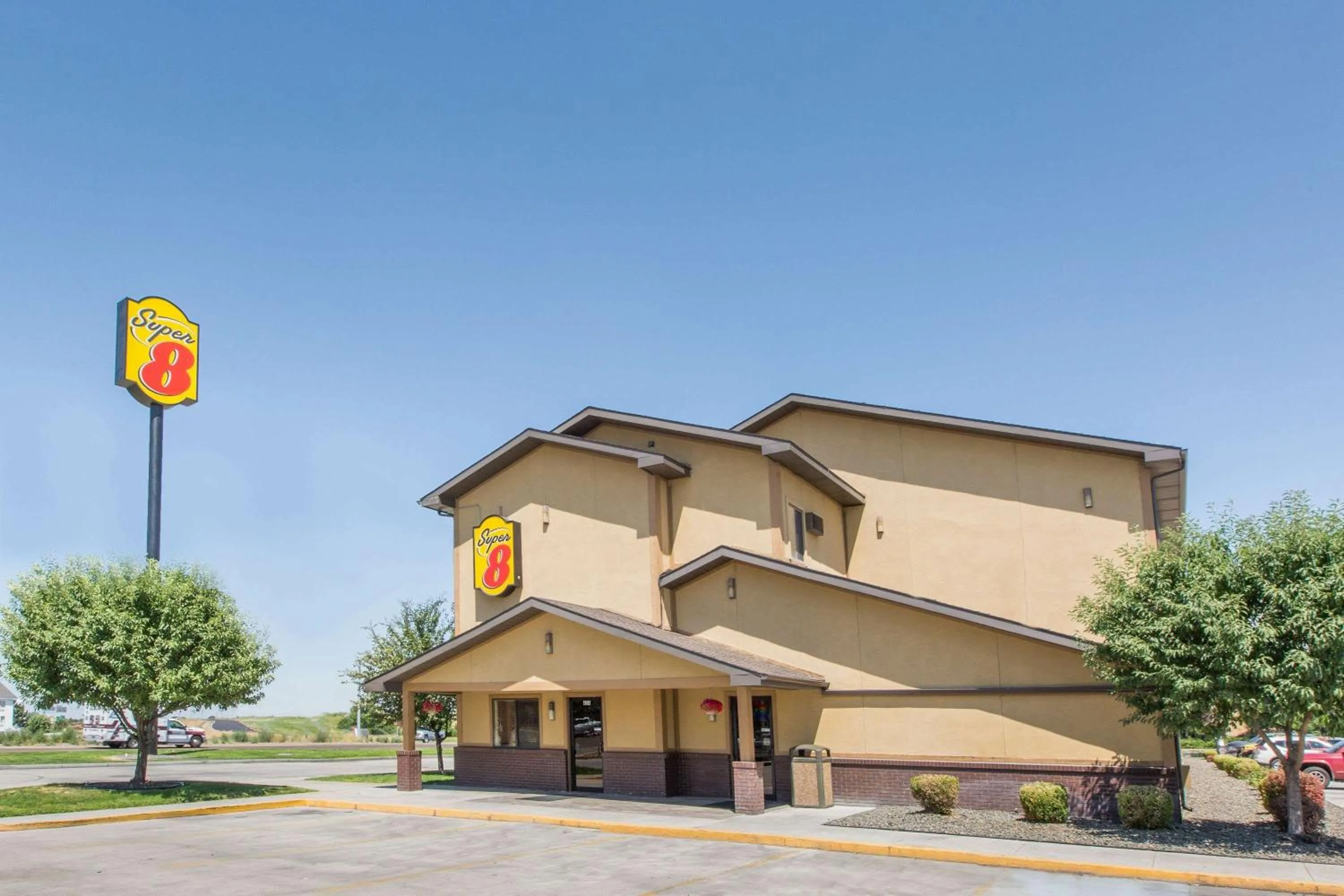 Property building in Super 8 by Wyndham Nampa