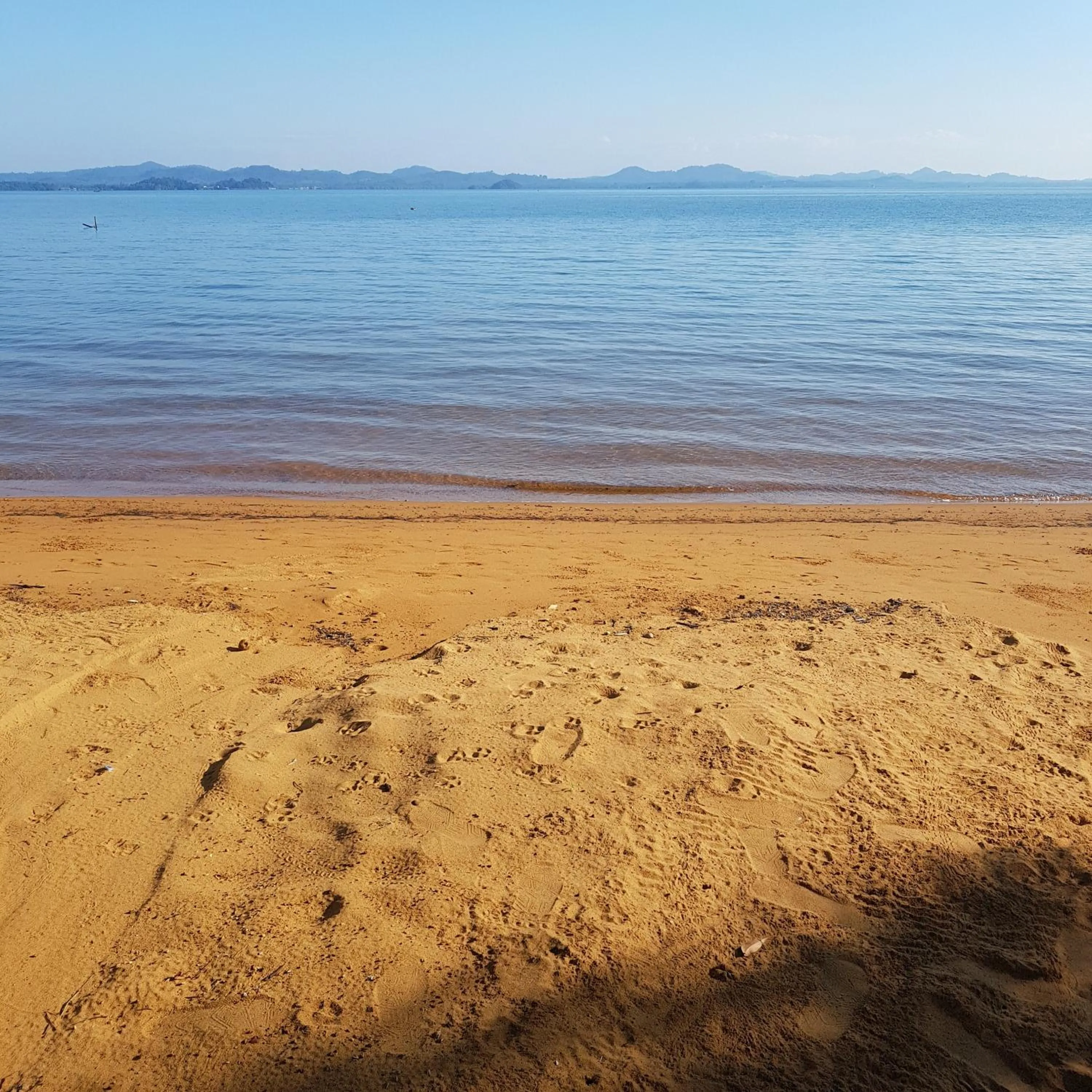 Beach in Sunrise Beach Resort