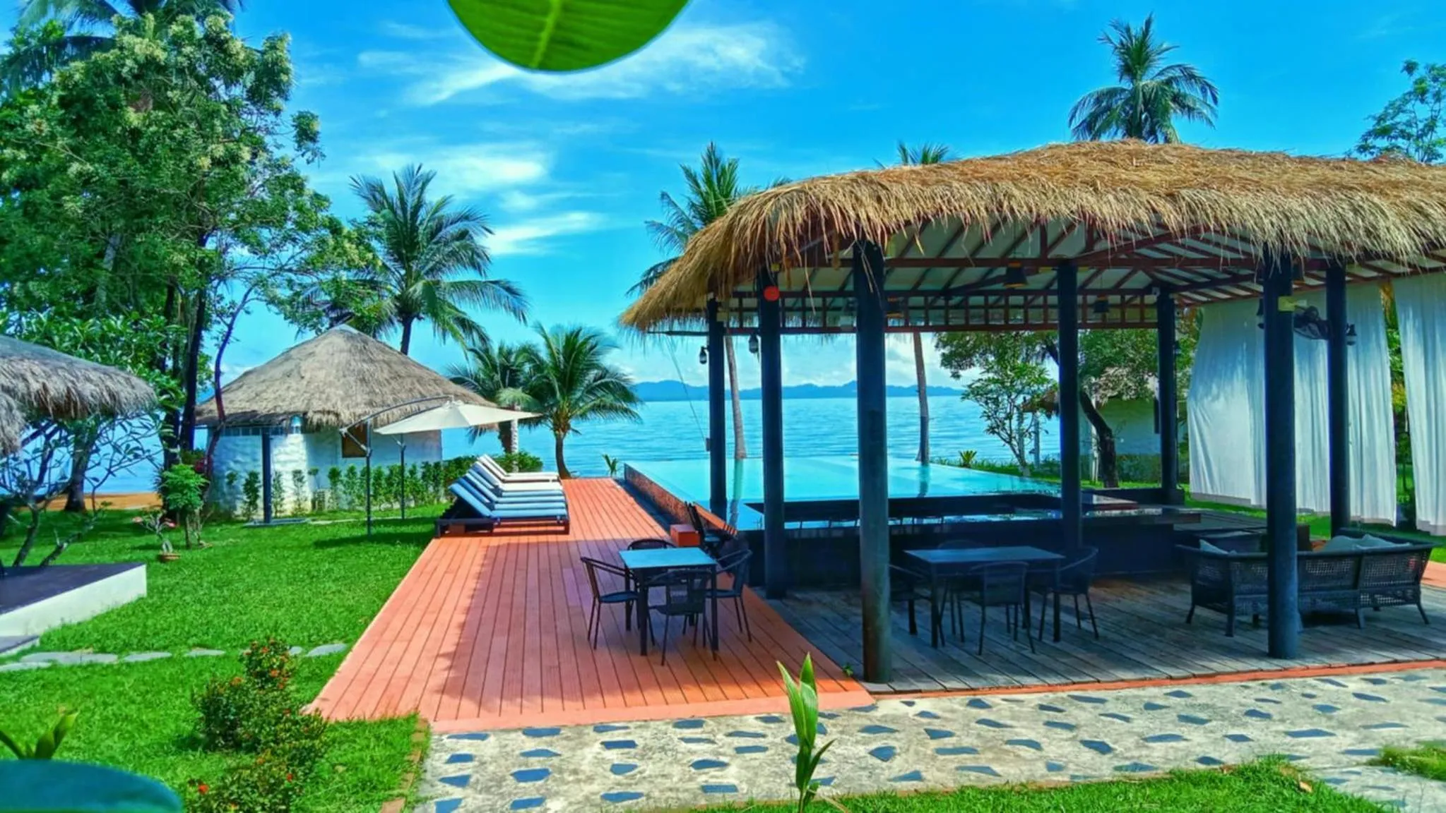 Pool view in Sunrise Beach Resort