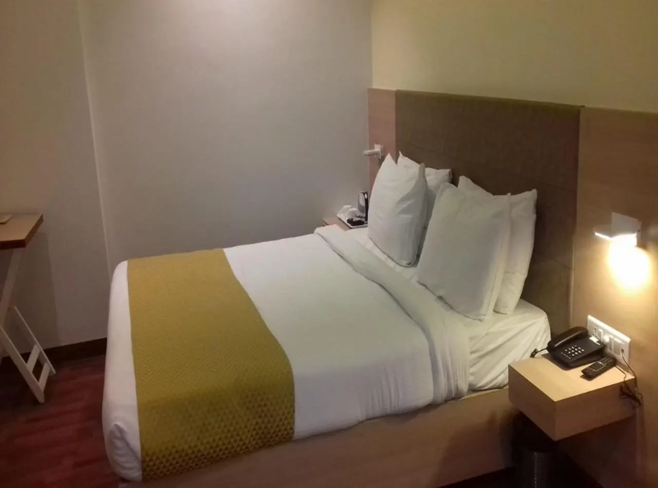 Bedroom, Bed in Hotel River Retreat