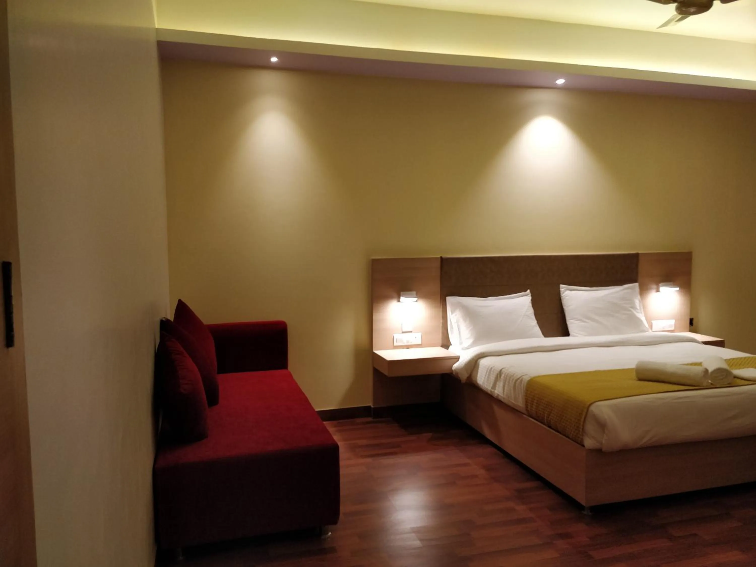 Bedroom, Bed in Hotel River Retreat