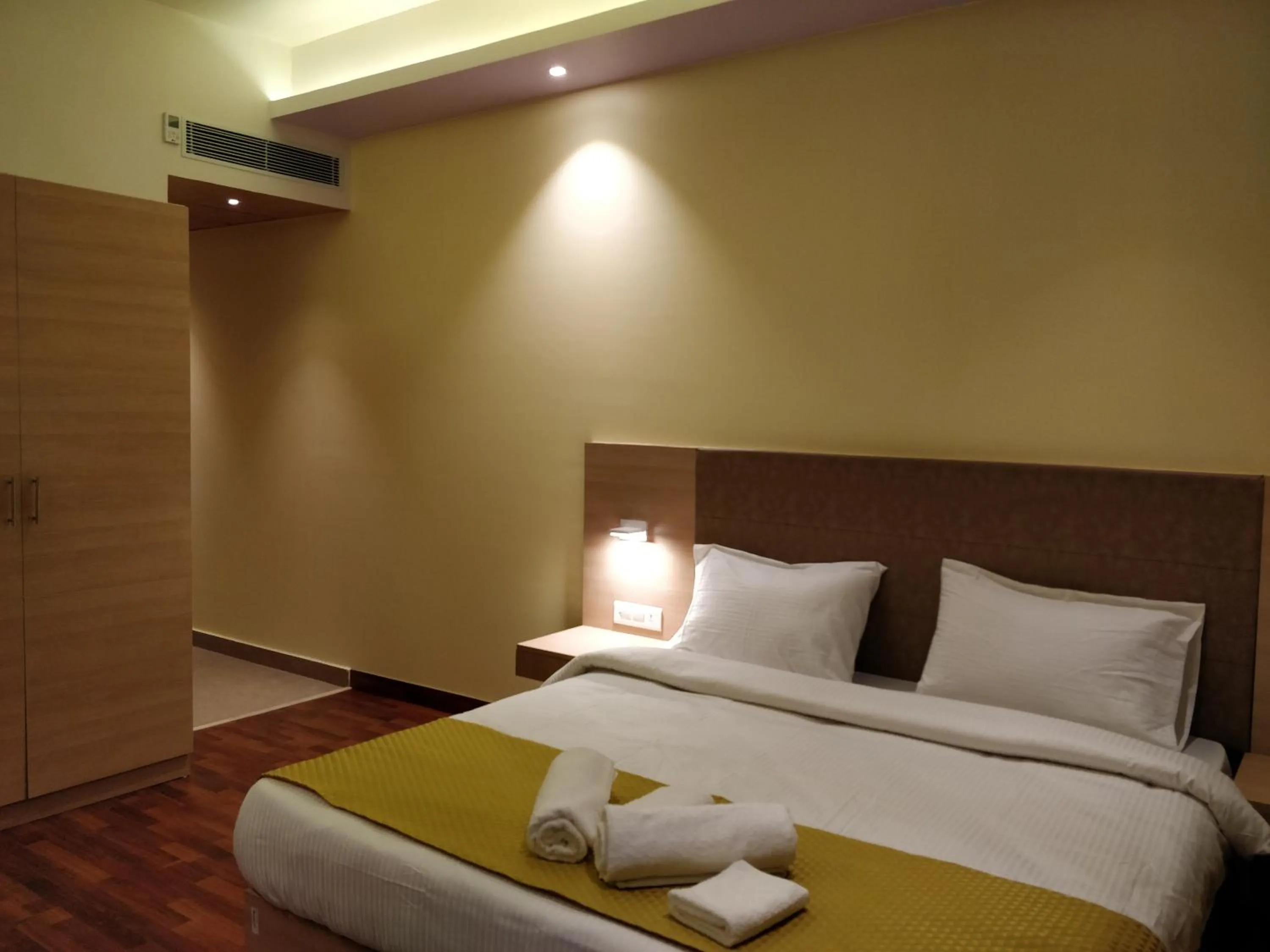 Bedroom, Bed in Hotel River Retreat