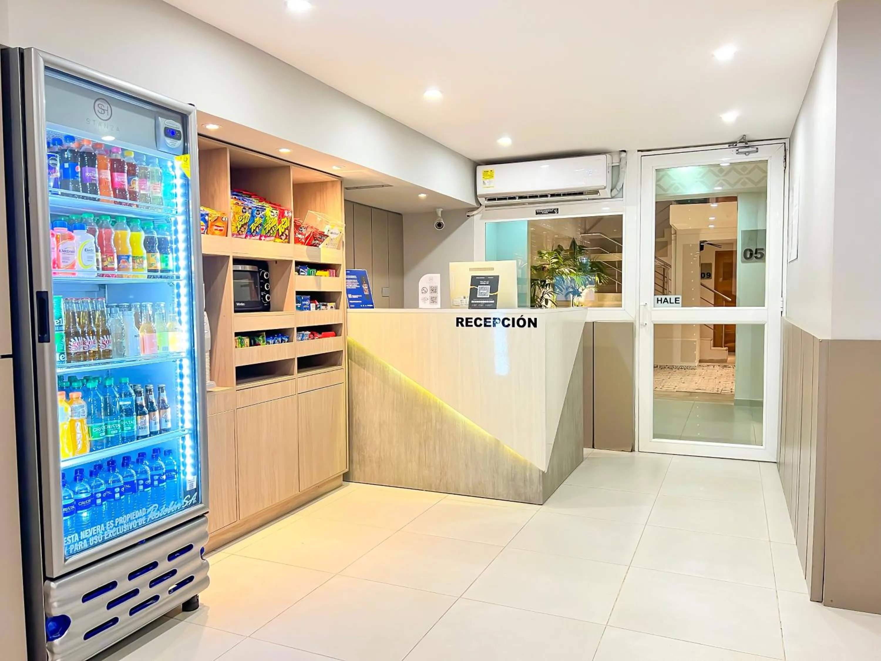 oven in Stanza Hotel Monteria